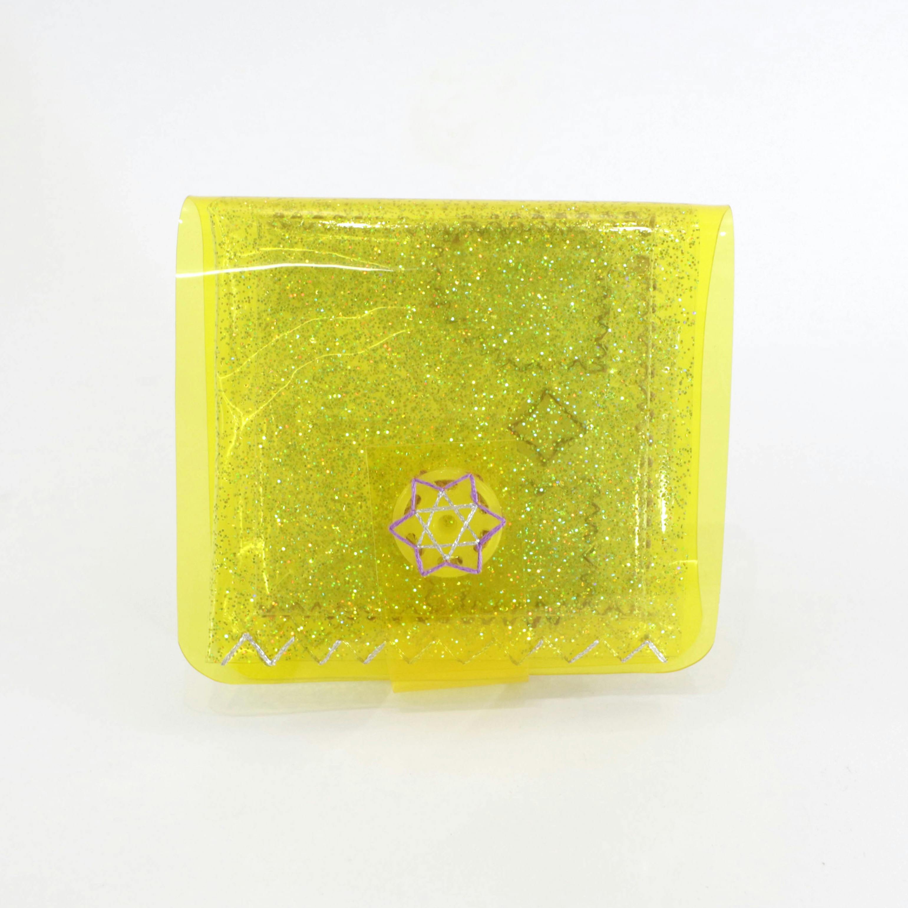 透明ウォレット