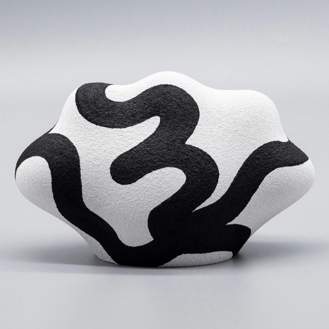 Line on the Form (W/B)