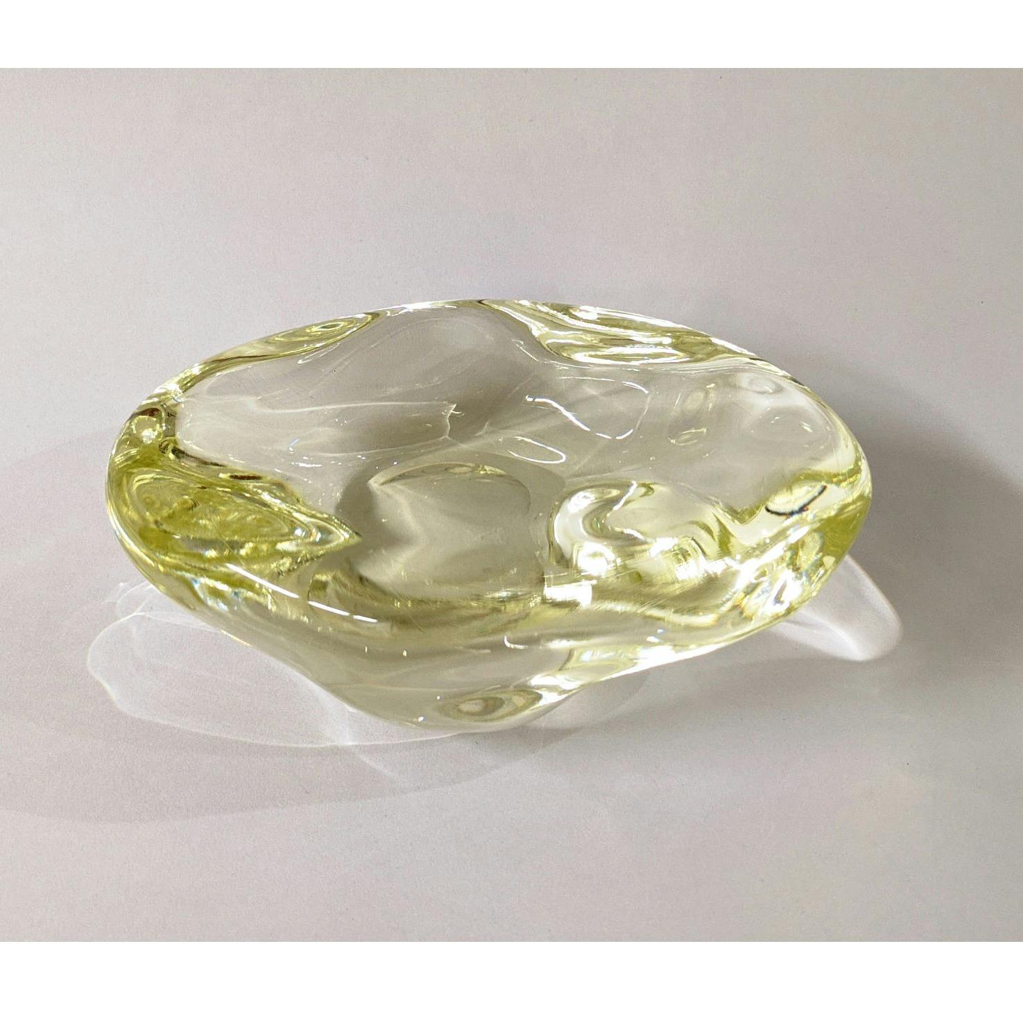 白瑠璃ガラス Freeform Trey