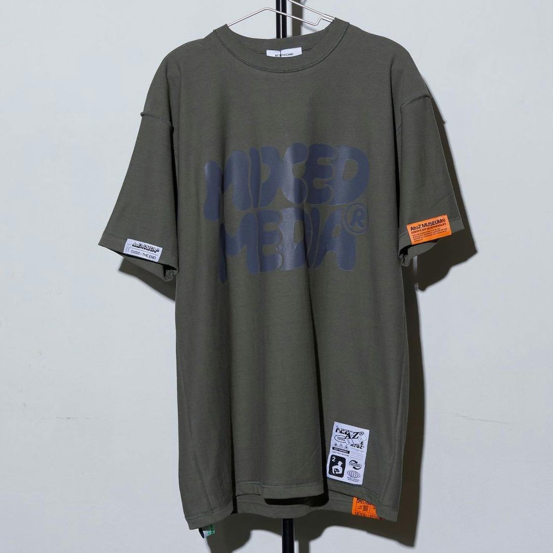 A2Z™ x BODYSONG. Tシャツ カーキ