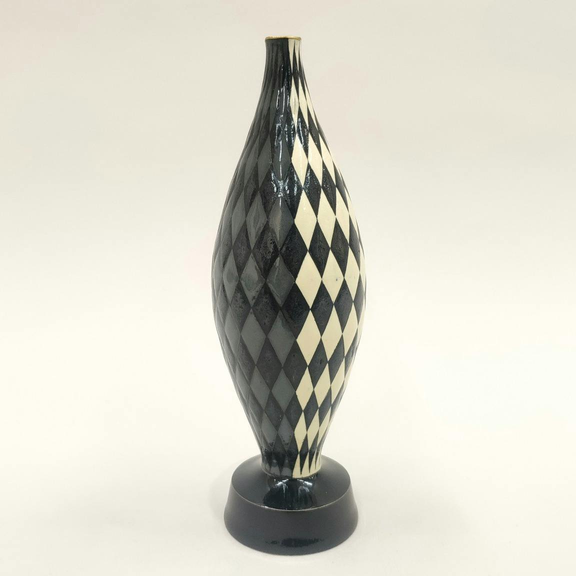 白黒ダイヤ柄 象嵌瓶