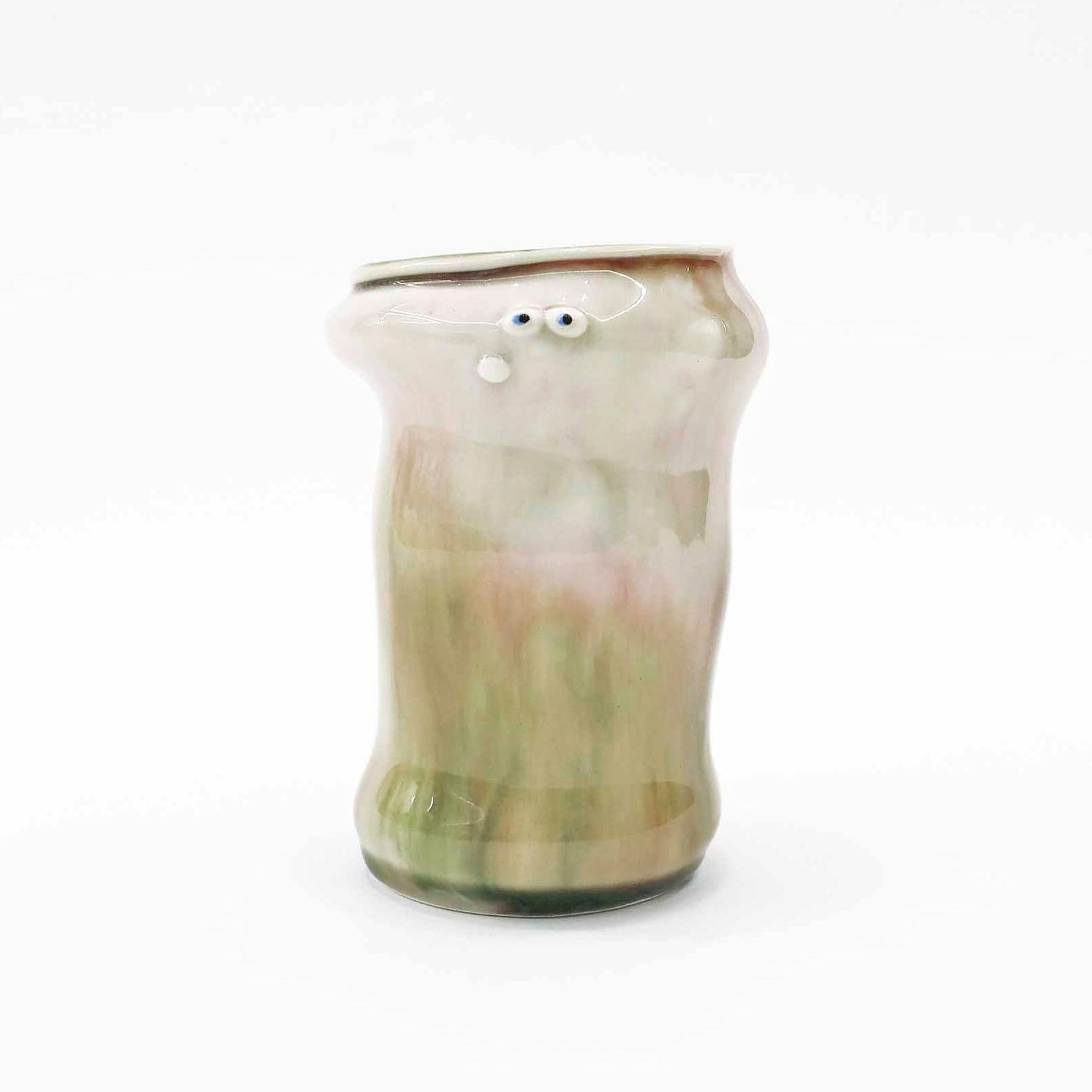 生きものくんのフラワーベース