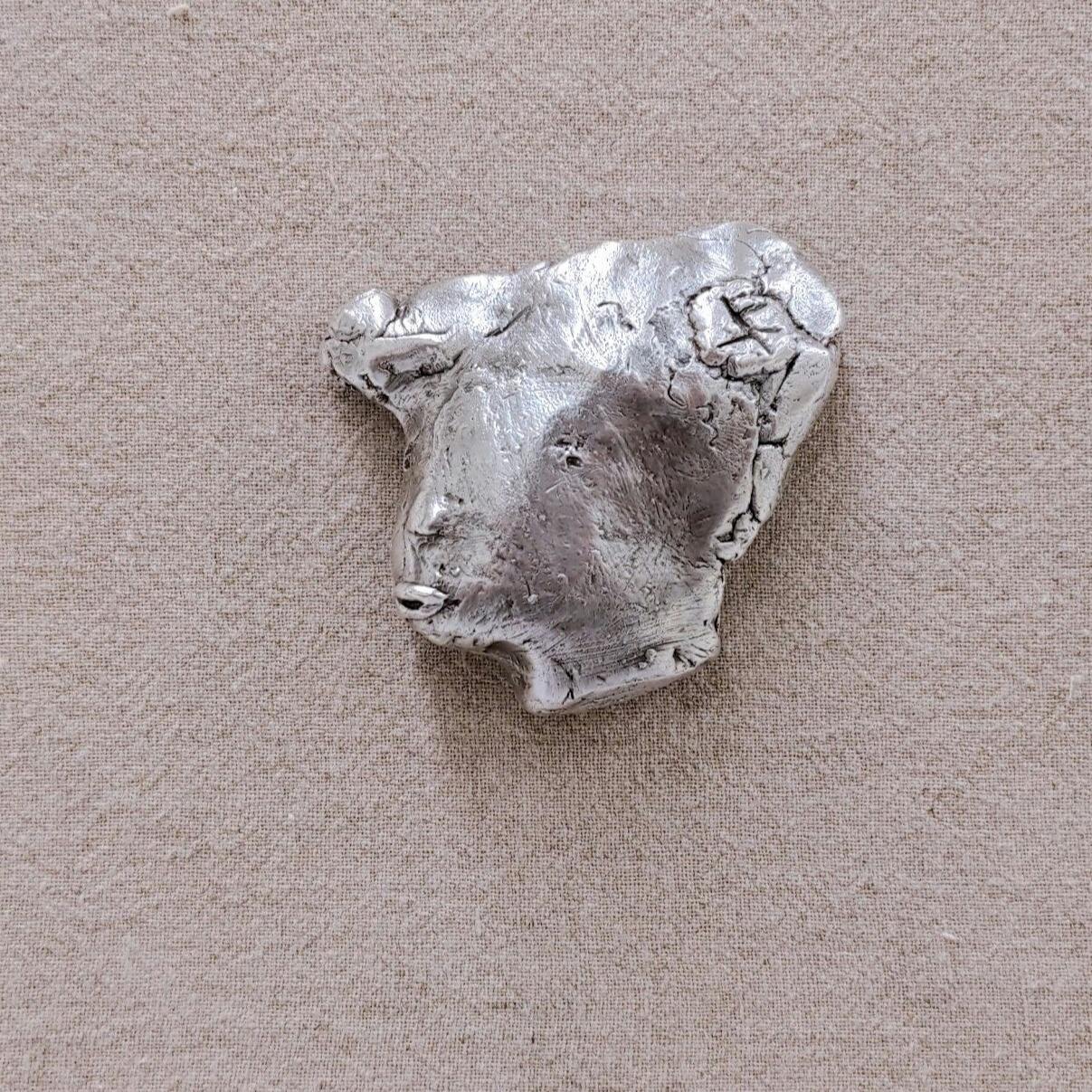 ブローチ 花かざり