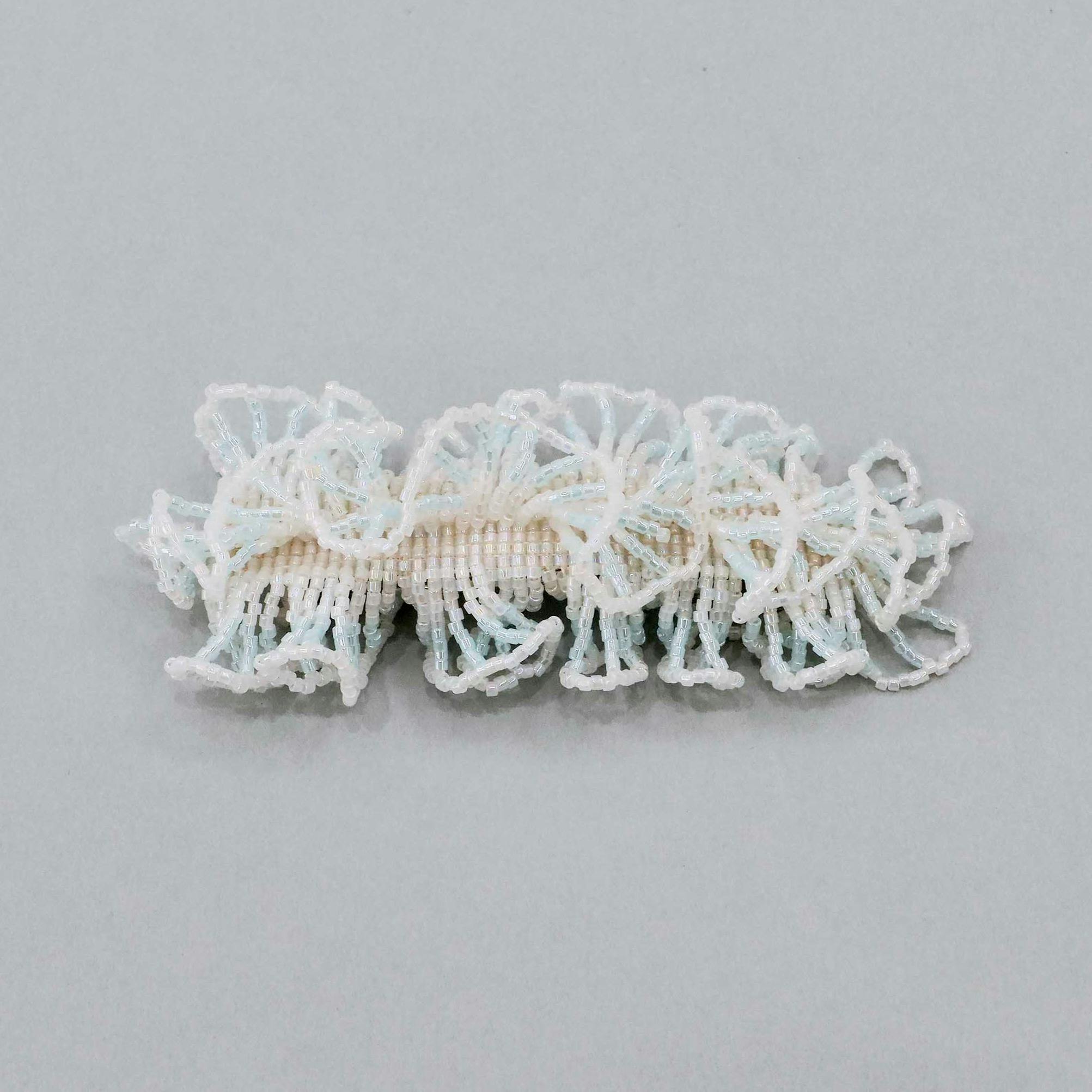 フリルバレッタ（ホワイトブルー）