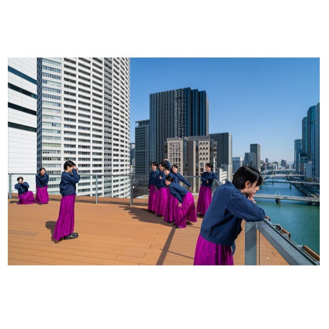 Monodramatic / maybe I just  wanted to get closer