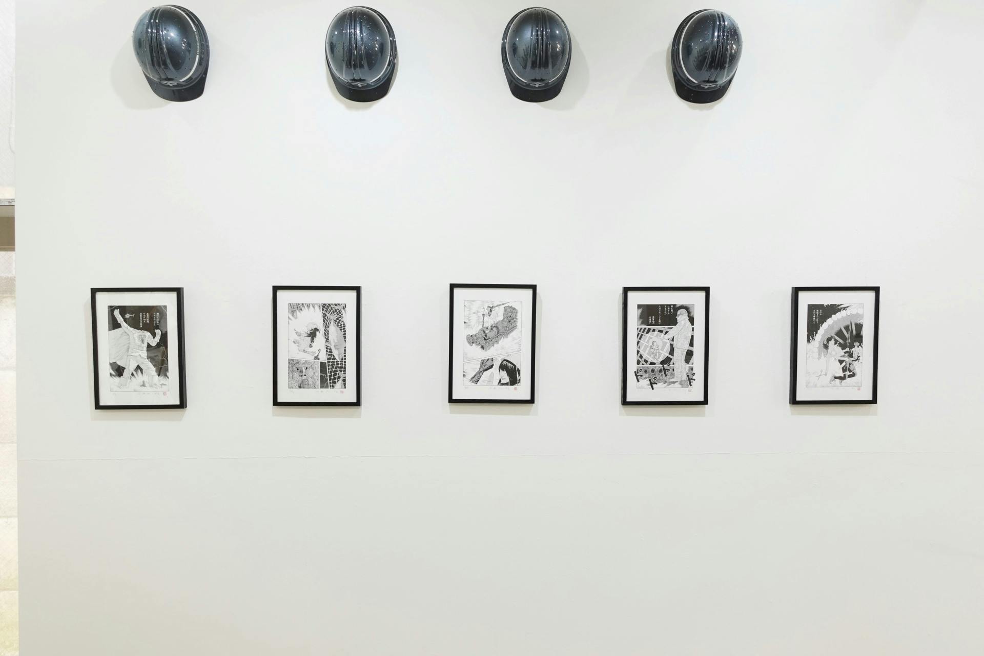 撥水劇画「メコニウム」i～v 展示風景