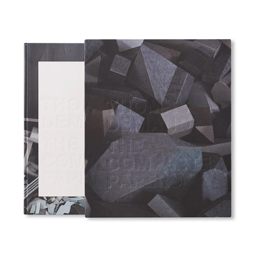 トーマス・デマンド作品集『THE COMPLETE PAPERS 』