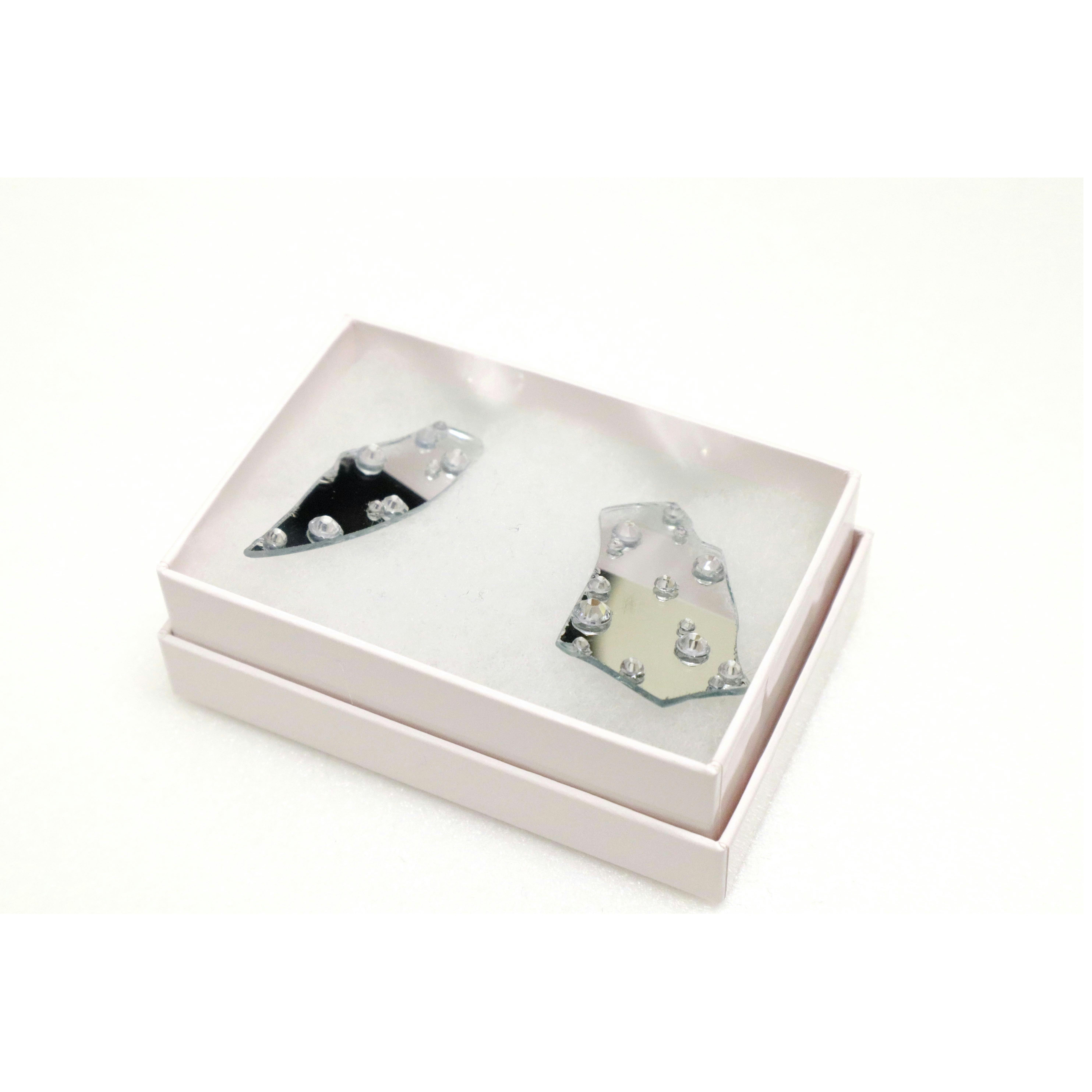 Chihiro Baba Dot Mirror ピアス大 10337