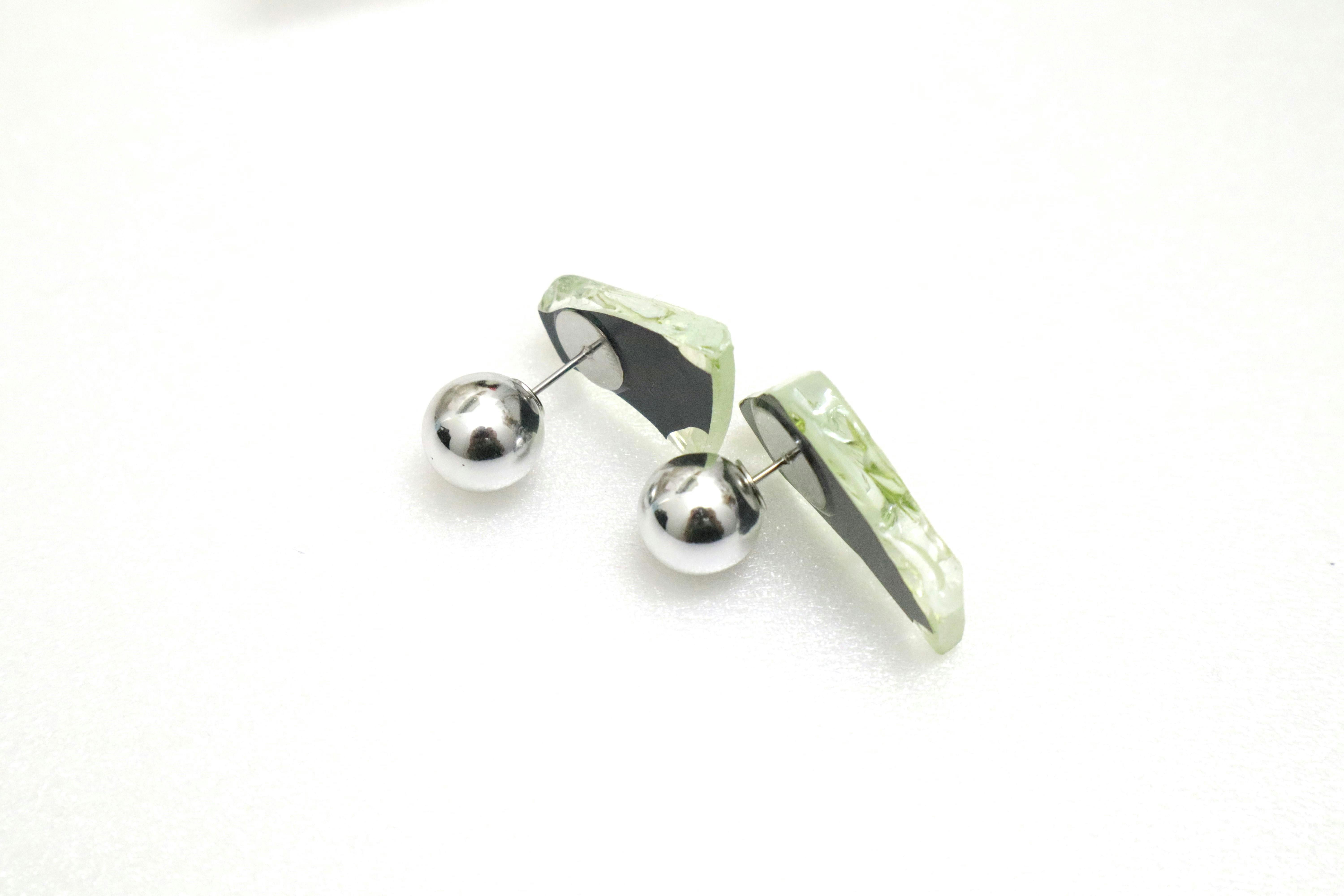 イエローピアス　10330
