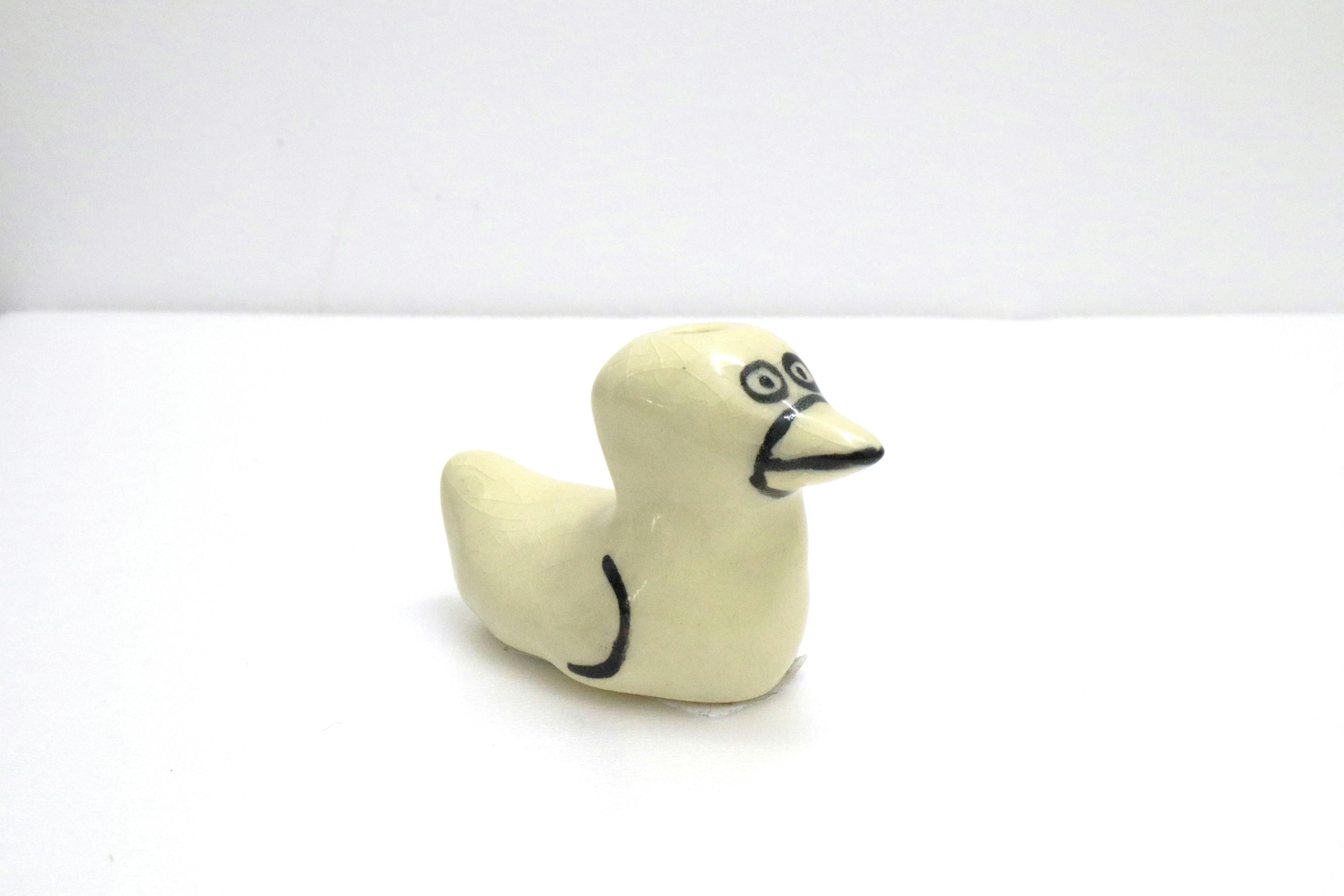 サンダースタジオ　陶器　鳥（子・一輪挿し）