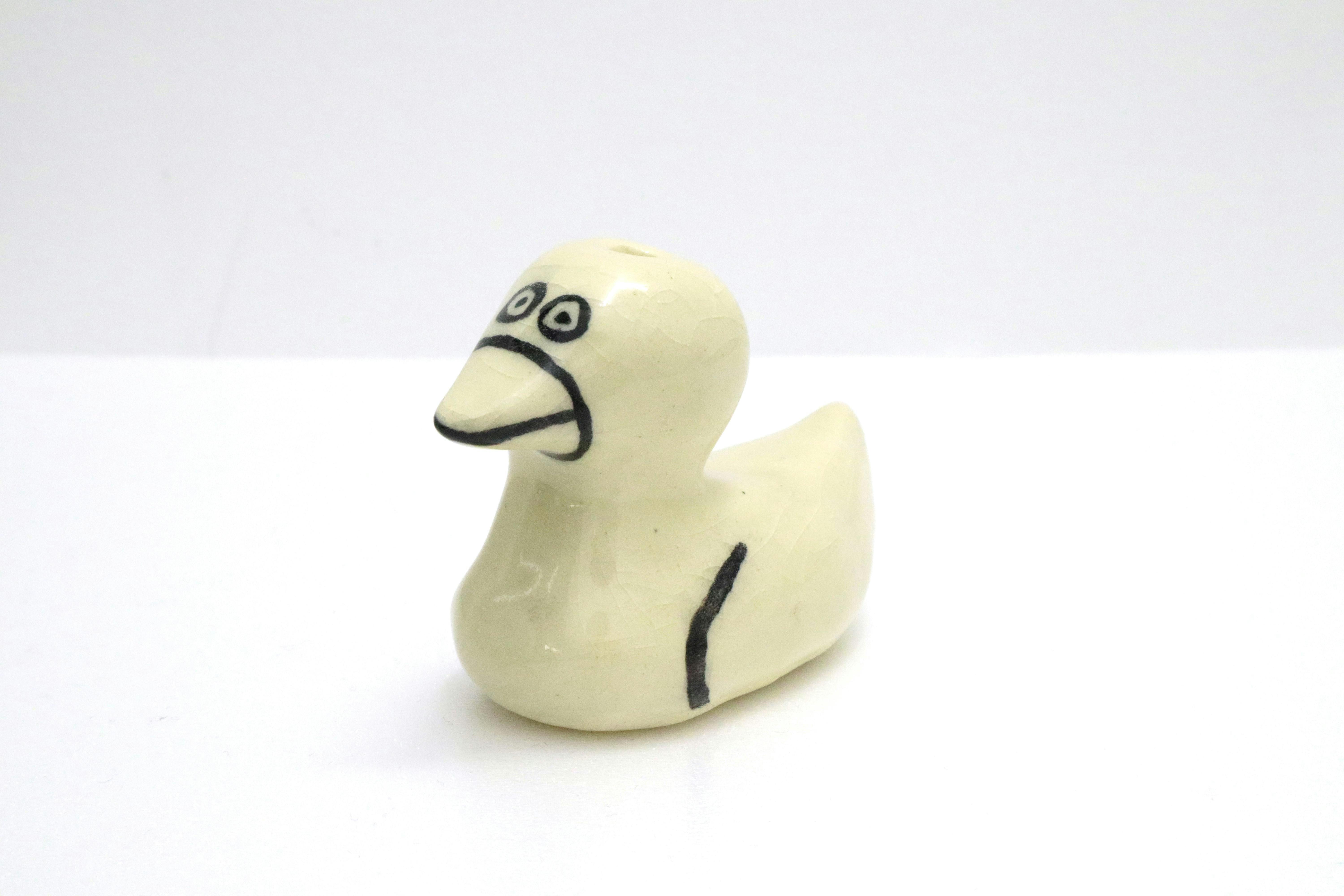 サンダースタジオ　陶器　鳥（親・一輪挿し）