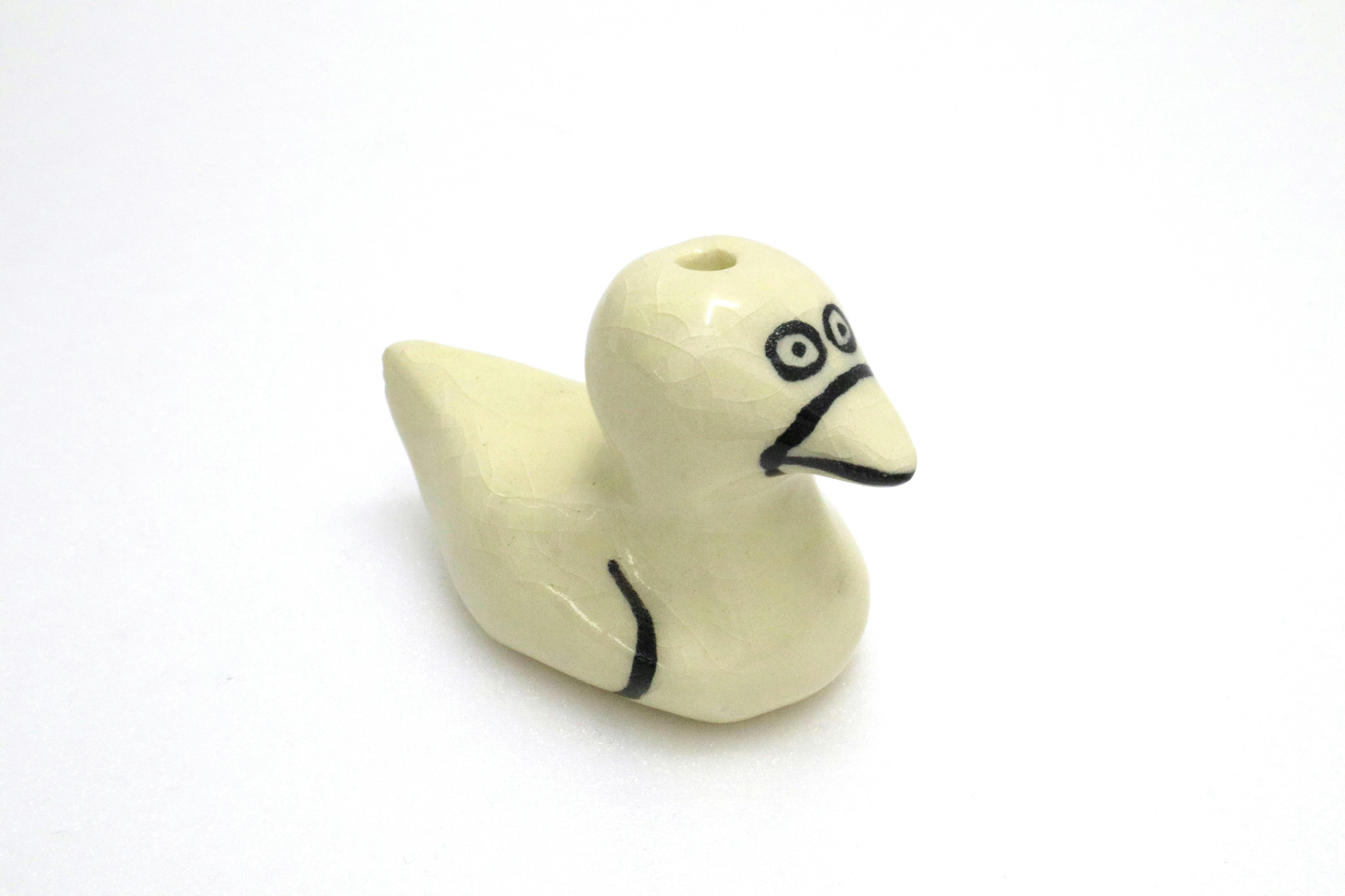 サンダースタジオ　陶器　鳥（親・一輪挿し）