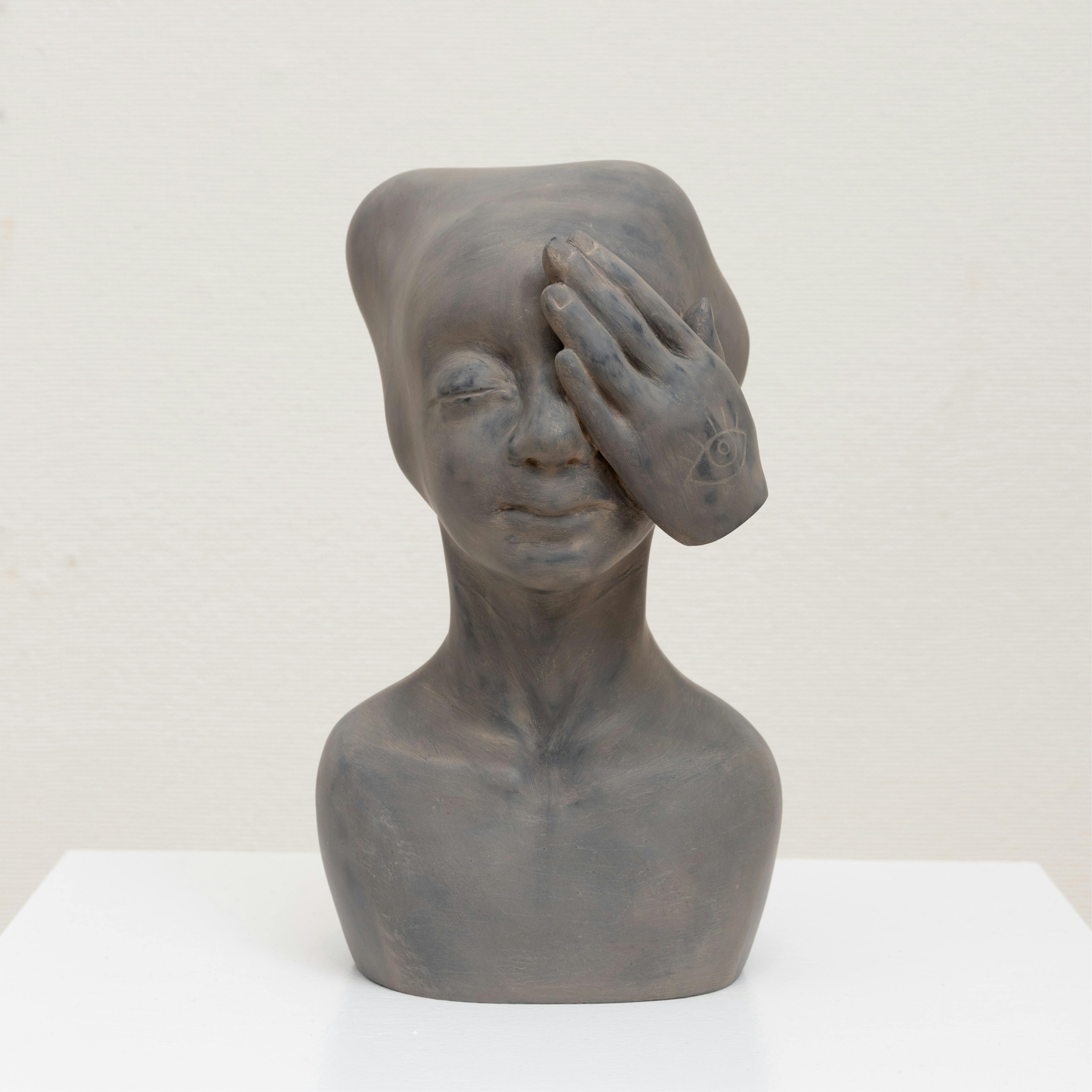 目を閉じてこころ開いて