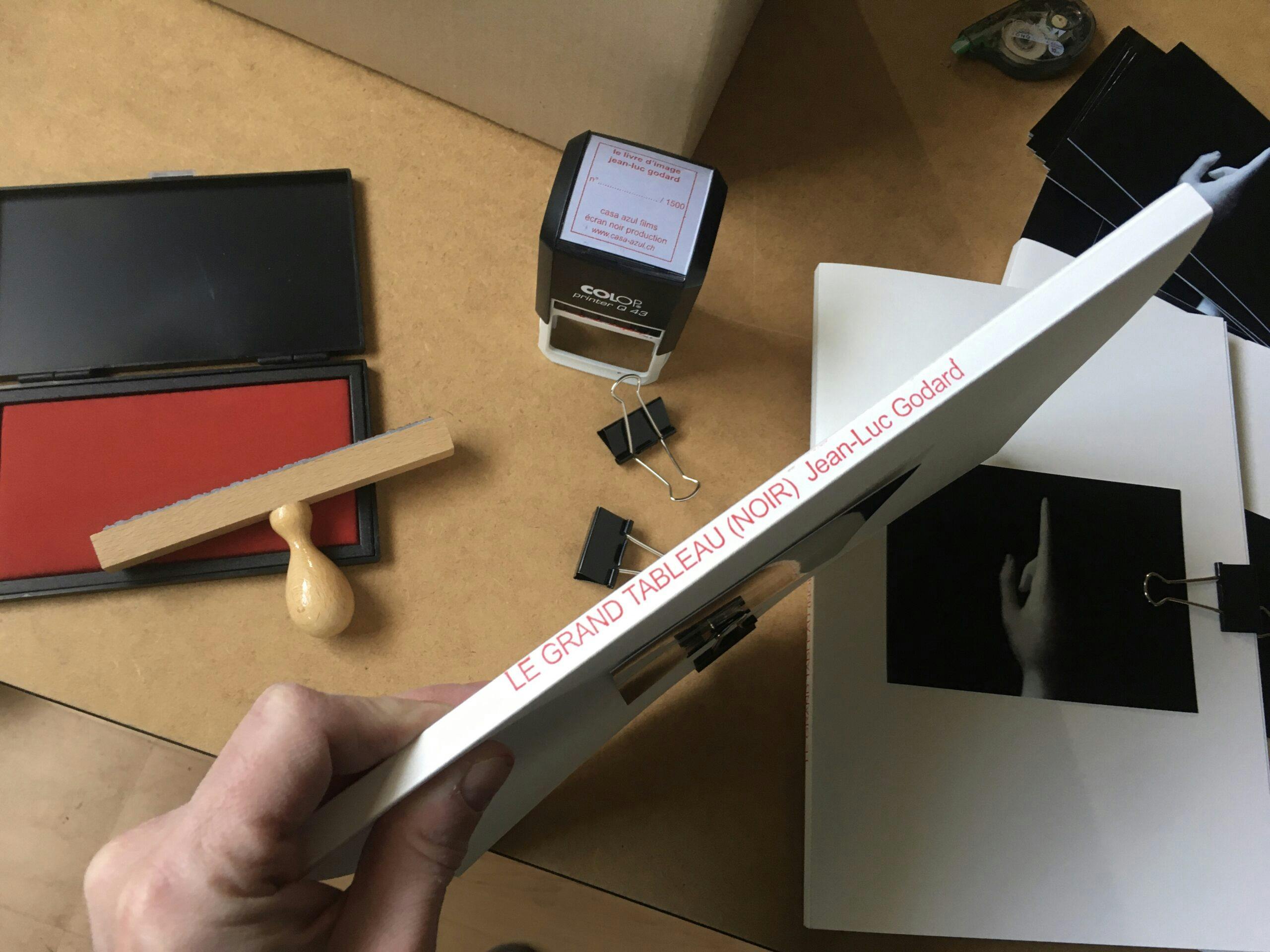 l'Atelier JLGでハンドメイド制作されている