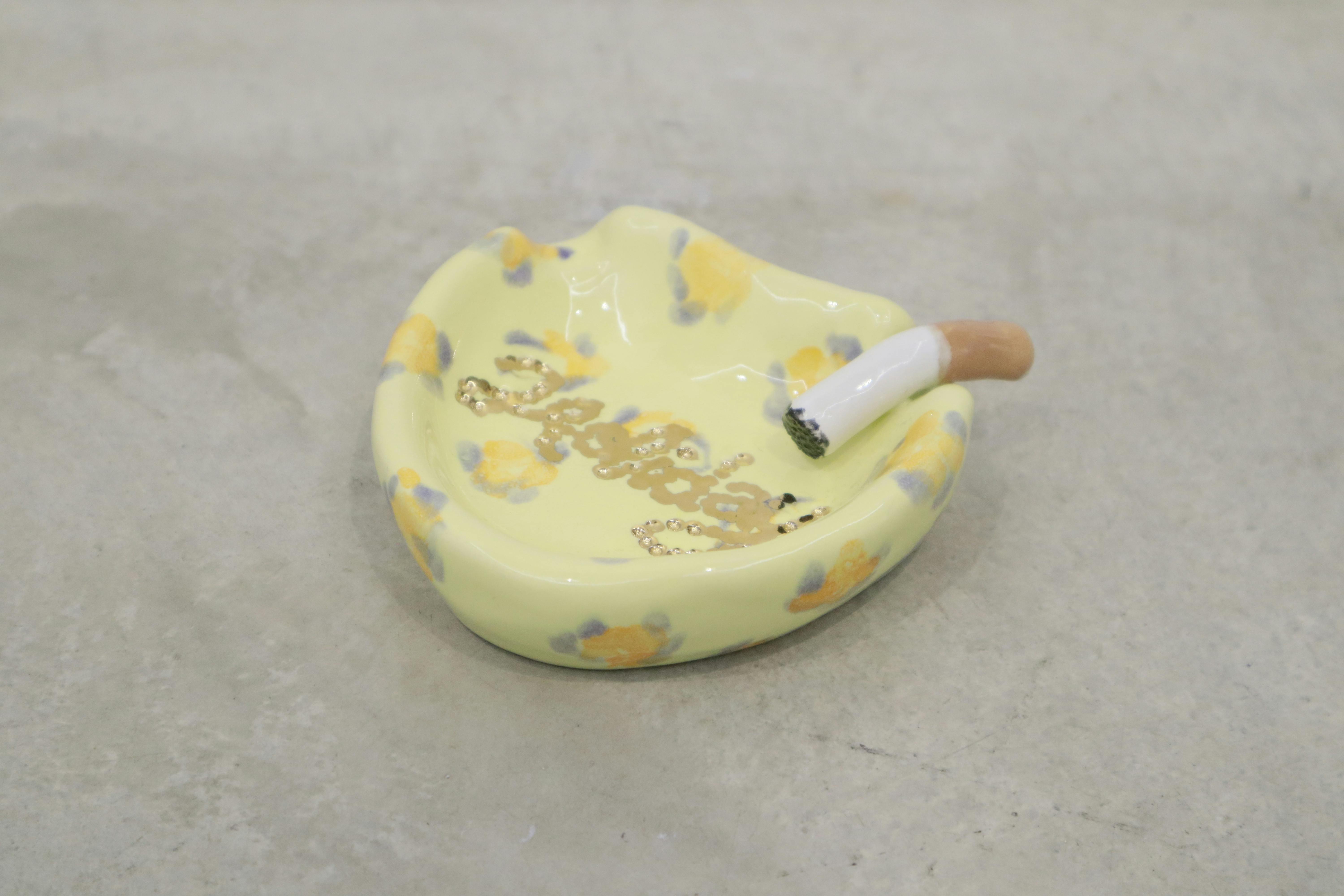 中島ミドリ｜HEART ASH TRAY