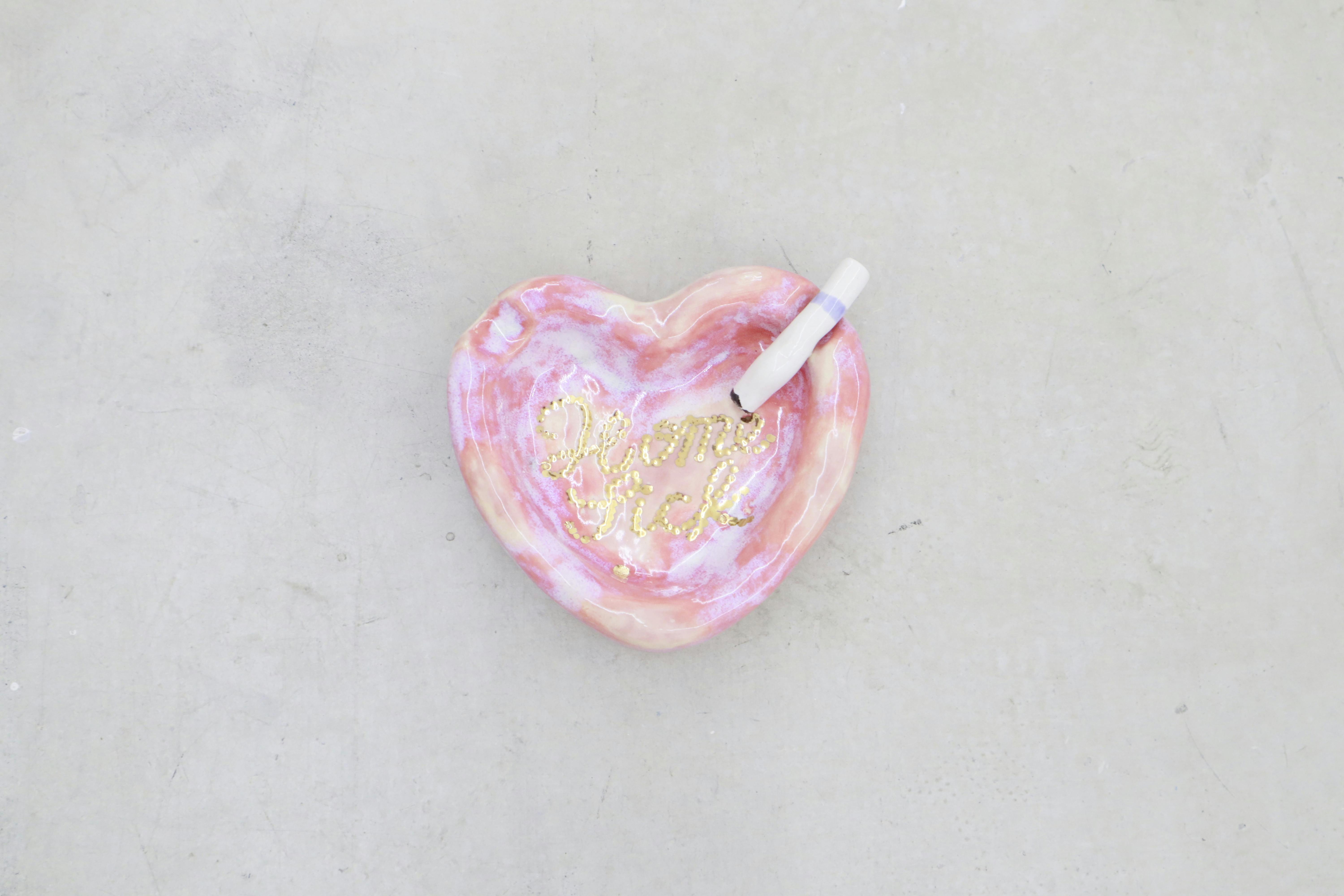 中島ミドリ｜HEART ASH TRAY