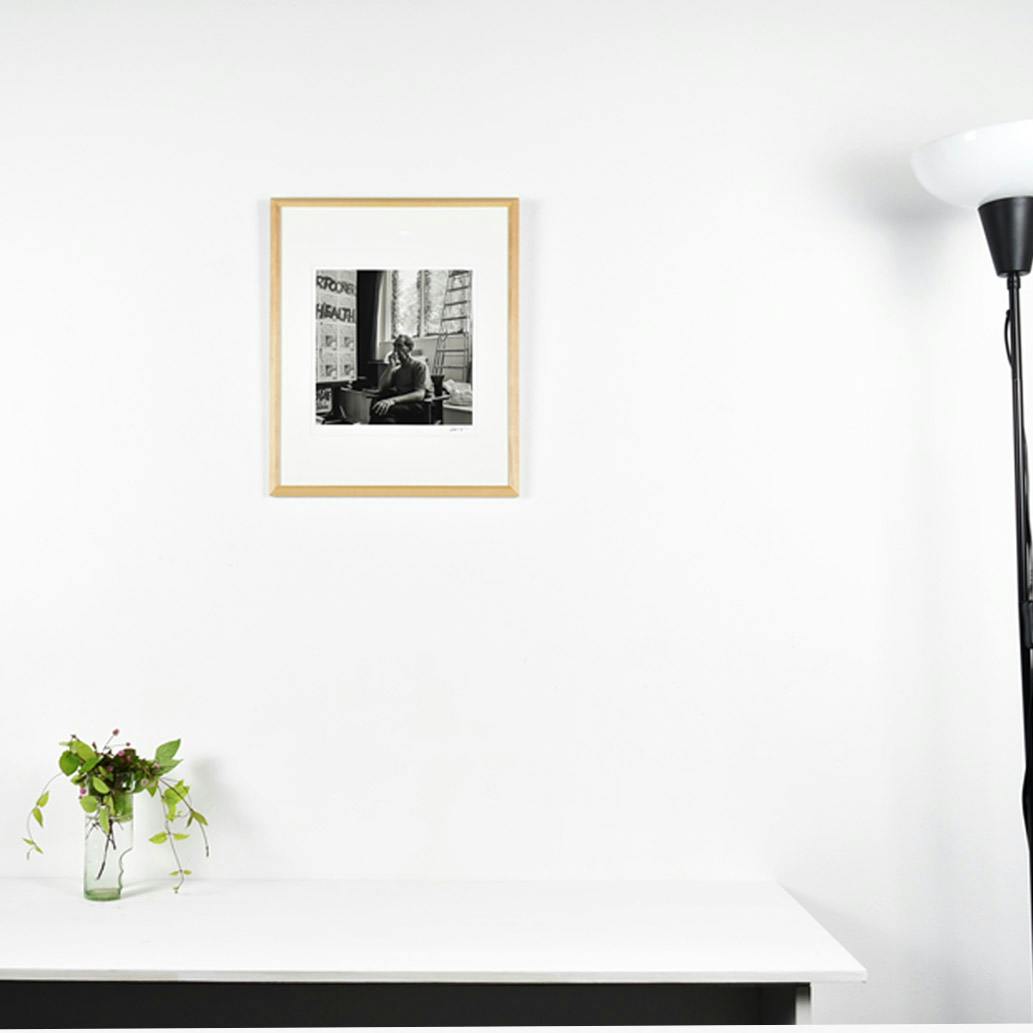 《The Thinker》on the wall