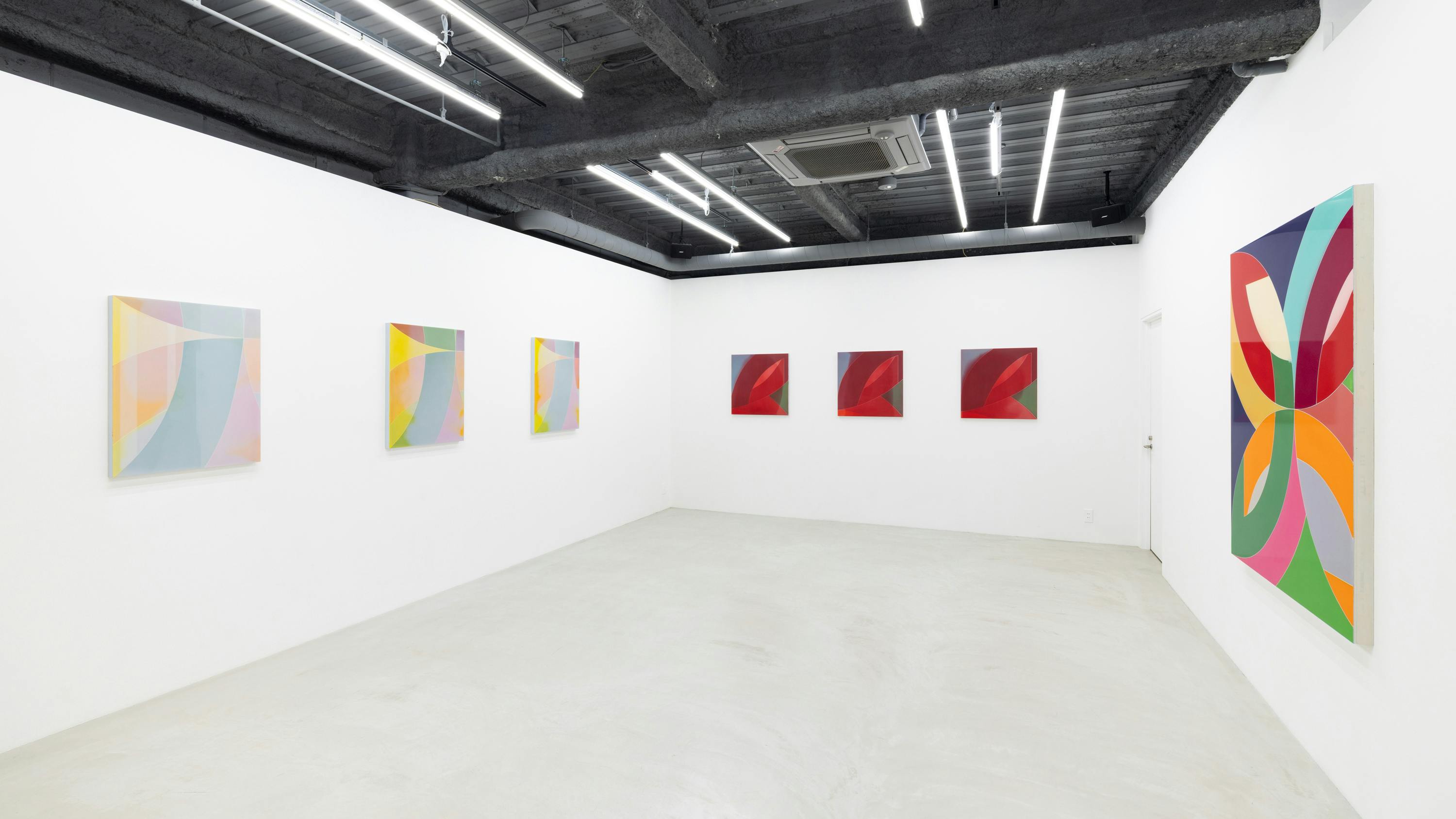 Exhibition view / ©Naosuke Wada / Photo by Hyogo Mugyuda