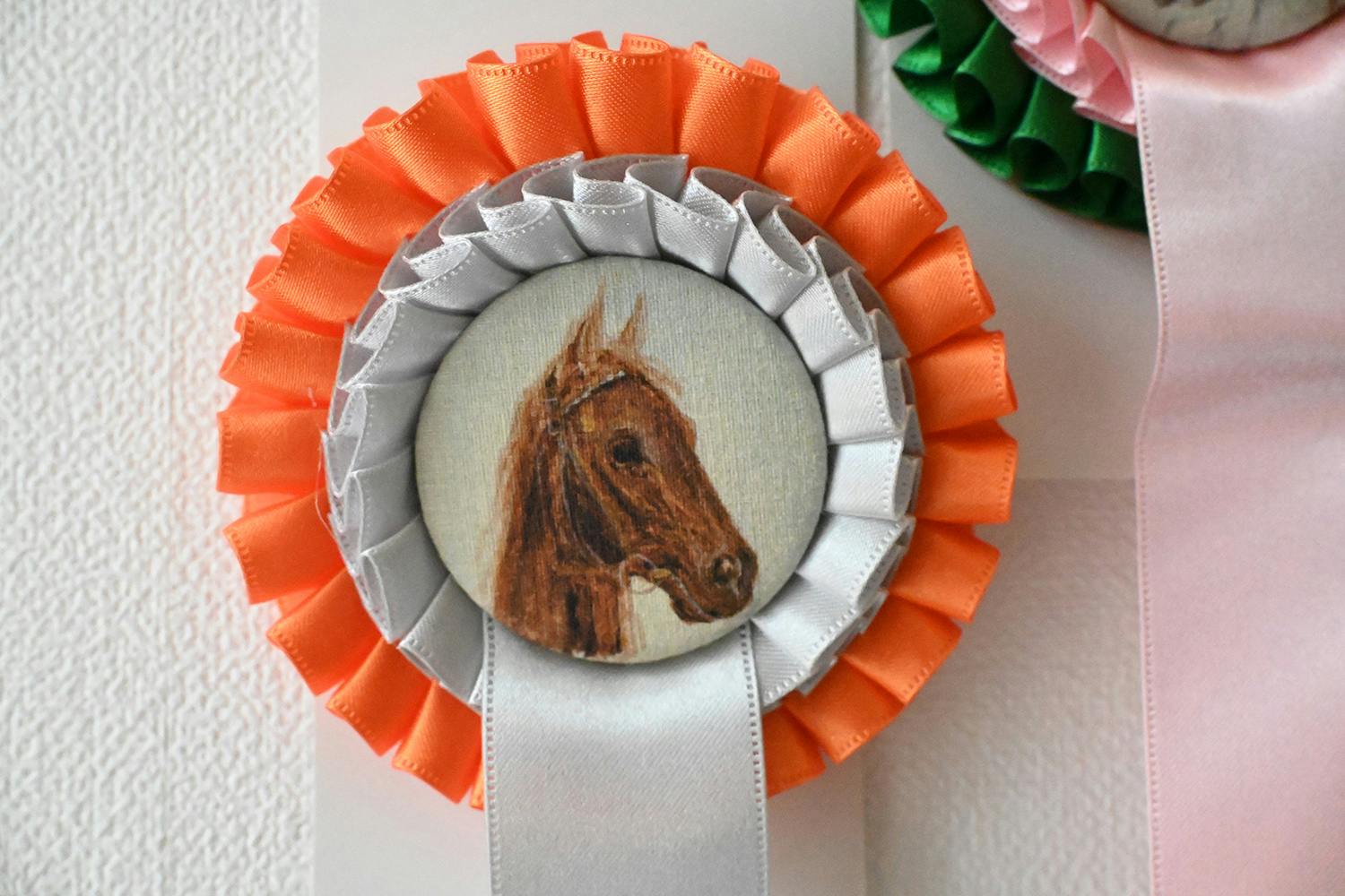 黒沼真由美 x WHYTROPHY コラボレーション・ロゼット