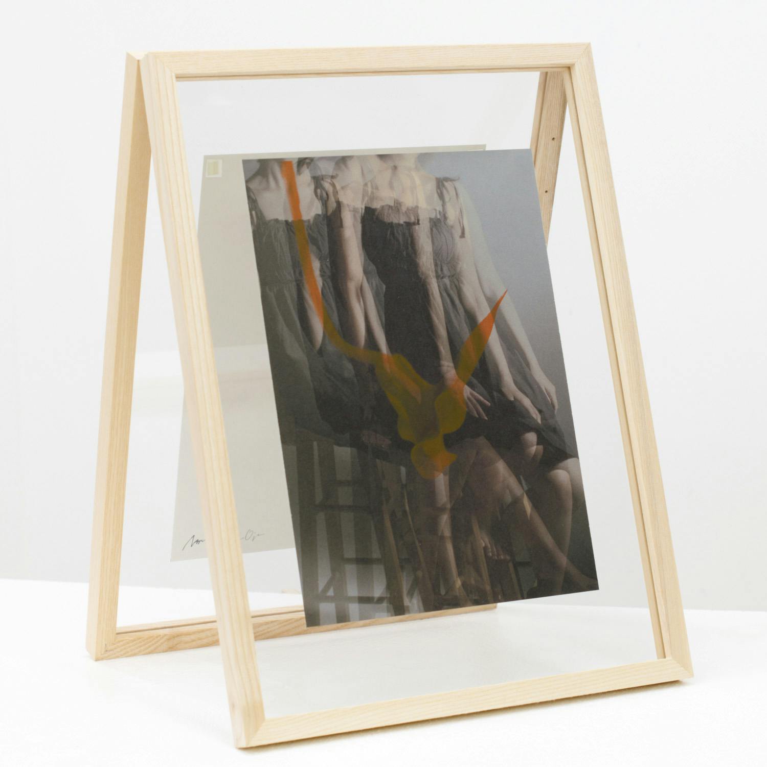 Approaches to a Figure ph+d-031125_1  (Photo by Nam grafik)