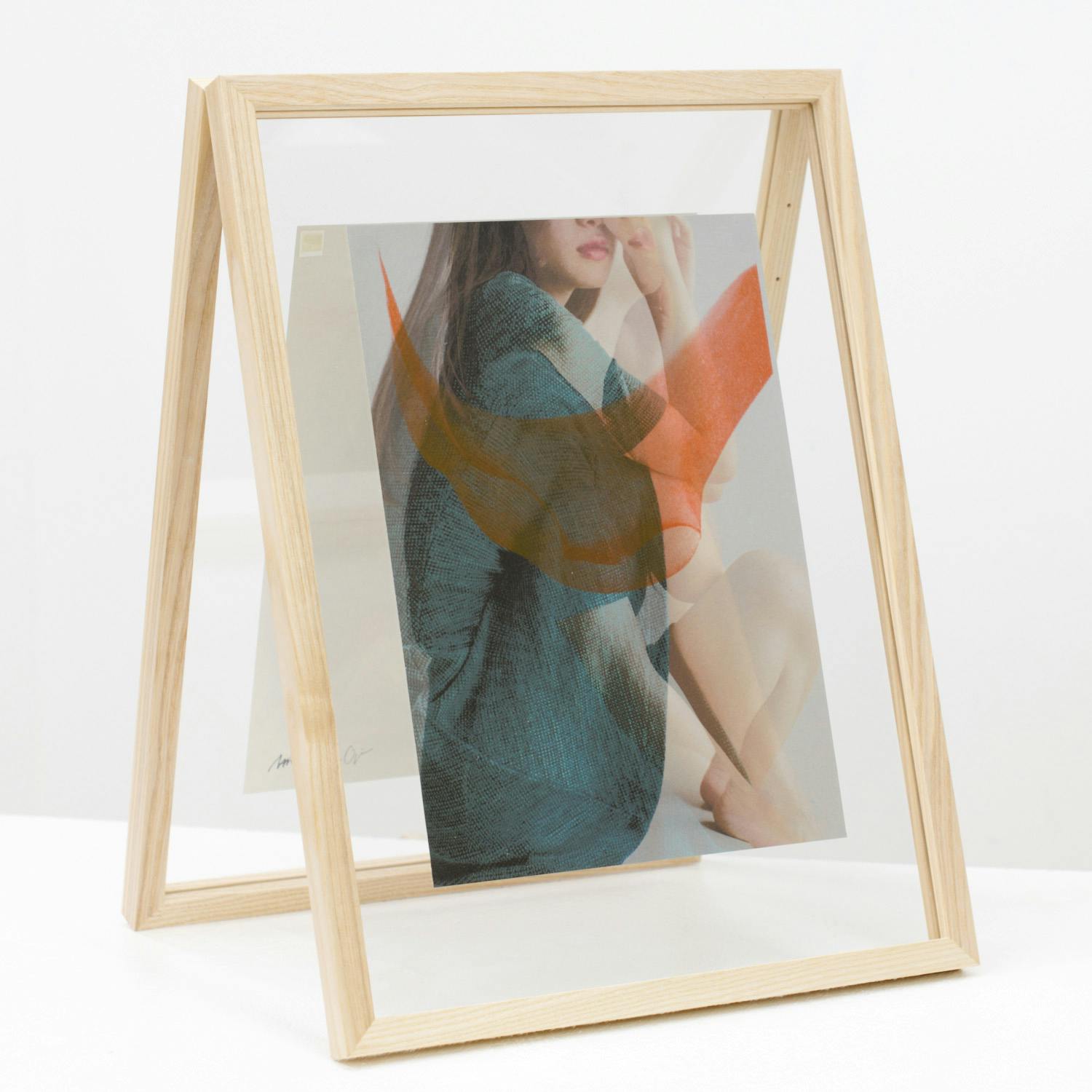 Approaches to a Figure ph+d-031125_2  (Photo by Nam grafik)