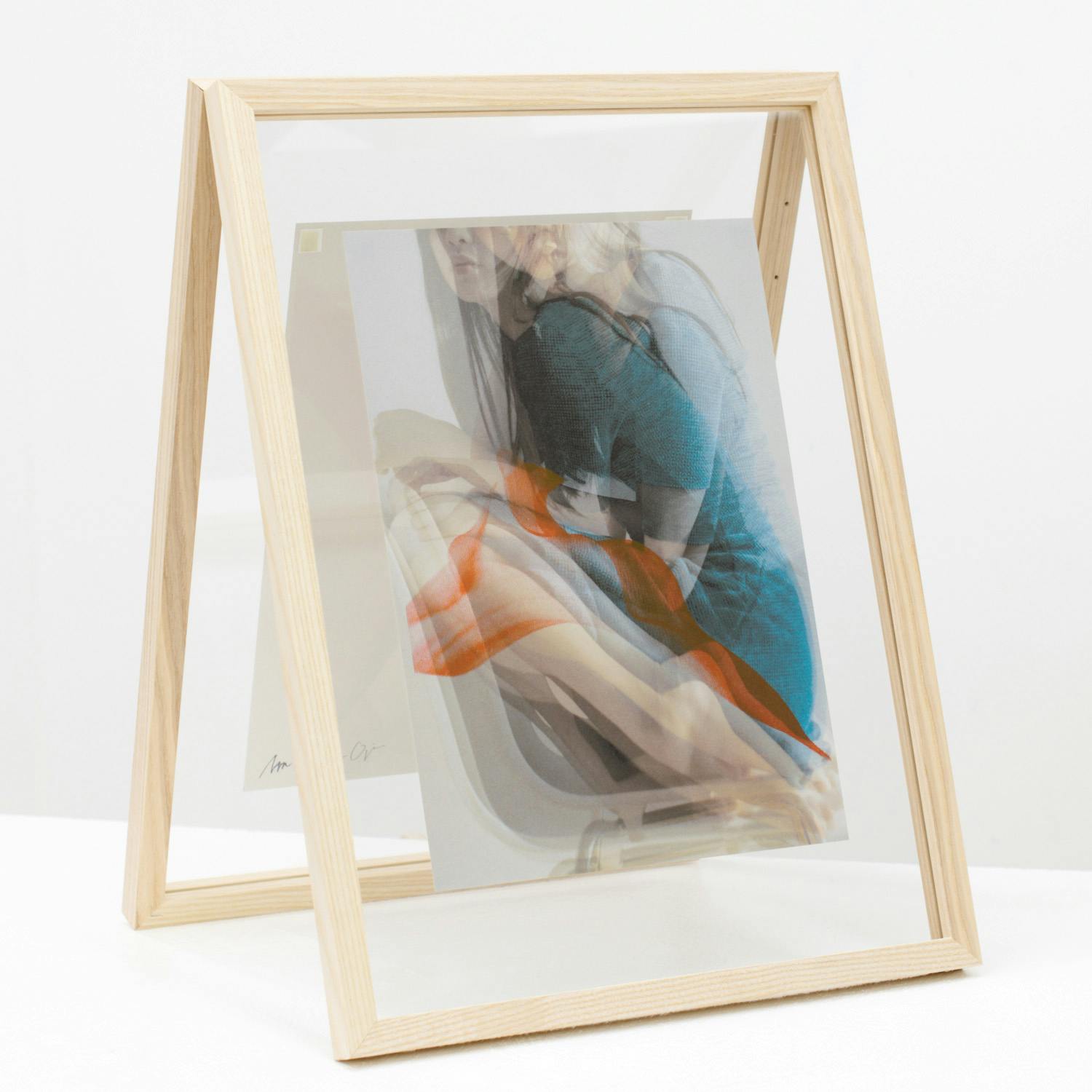 Approaches to a Figure ph+d-031125_2  (Photo by Nam grafik)