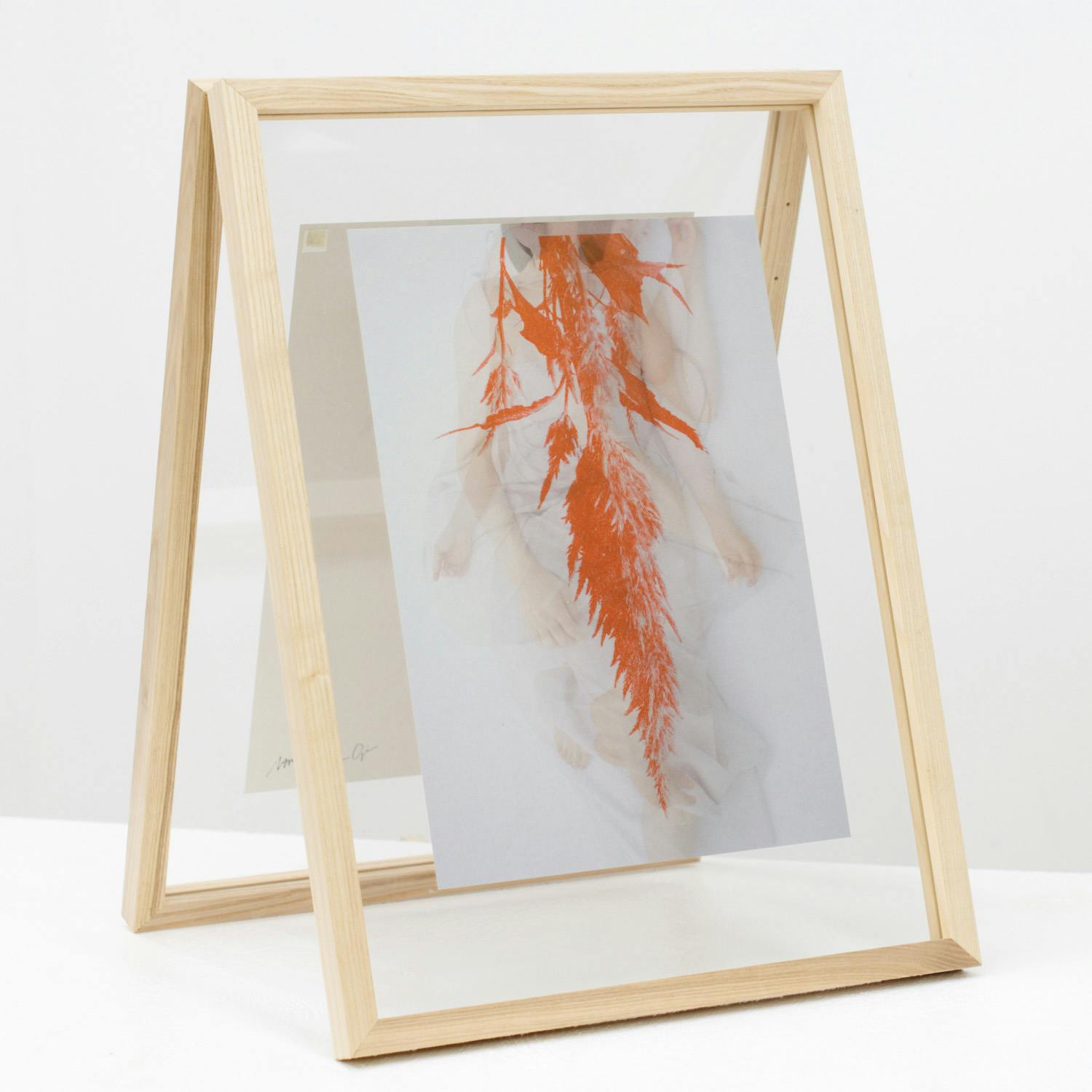 Approaches to a Figure ph+d-031125_3  (Photo by Nam grafik)