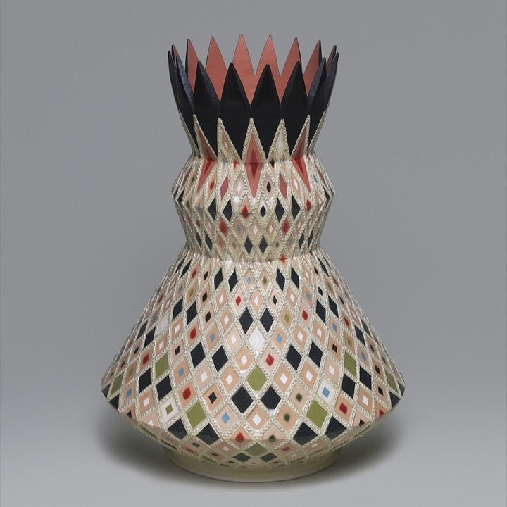 象嵌彩色縄目ハイ釉壺