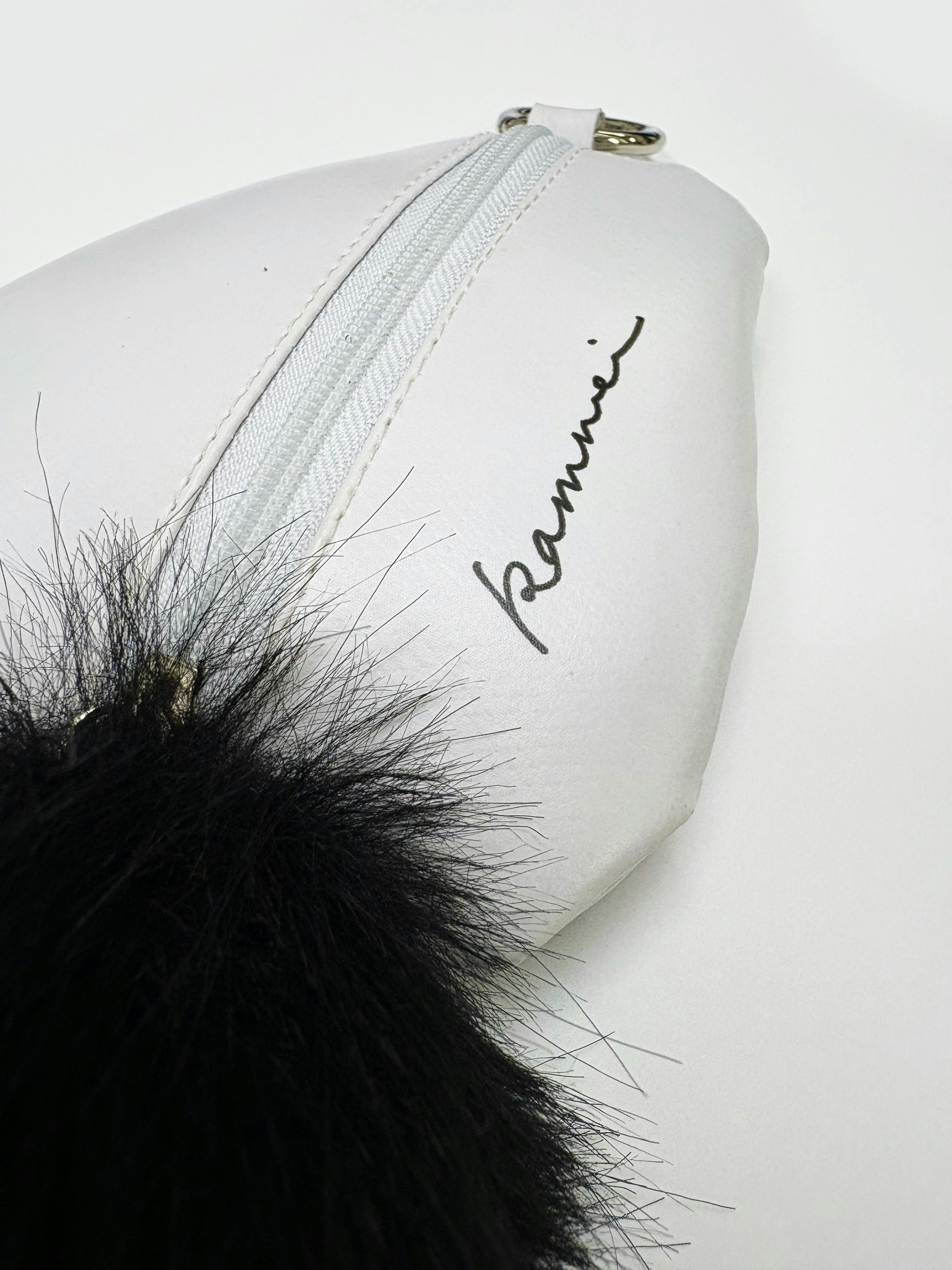 ポーチチャーム