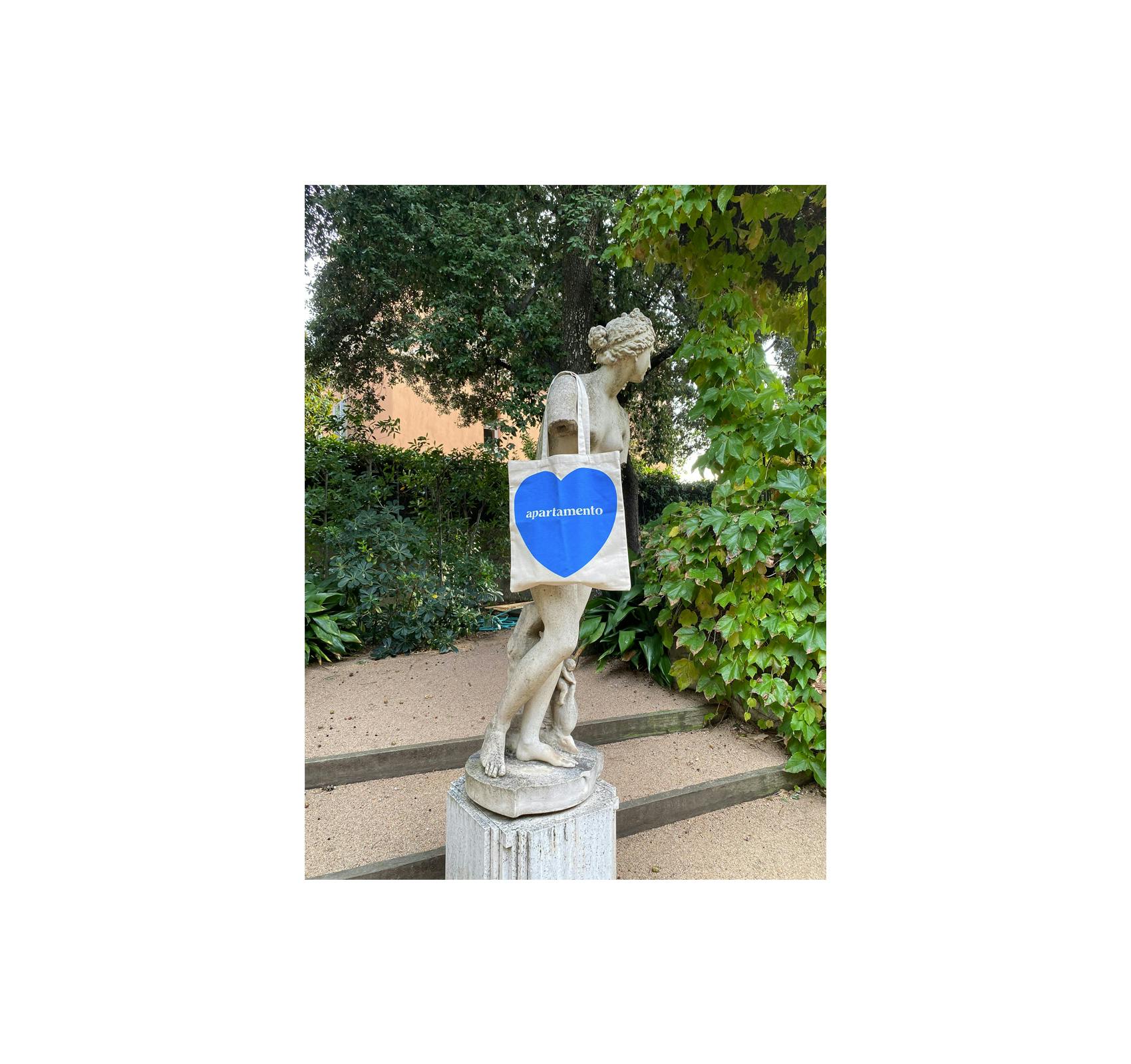 [予約受付中] APARTAMENTO HEART TOTE BAG (BLUE FLAME)