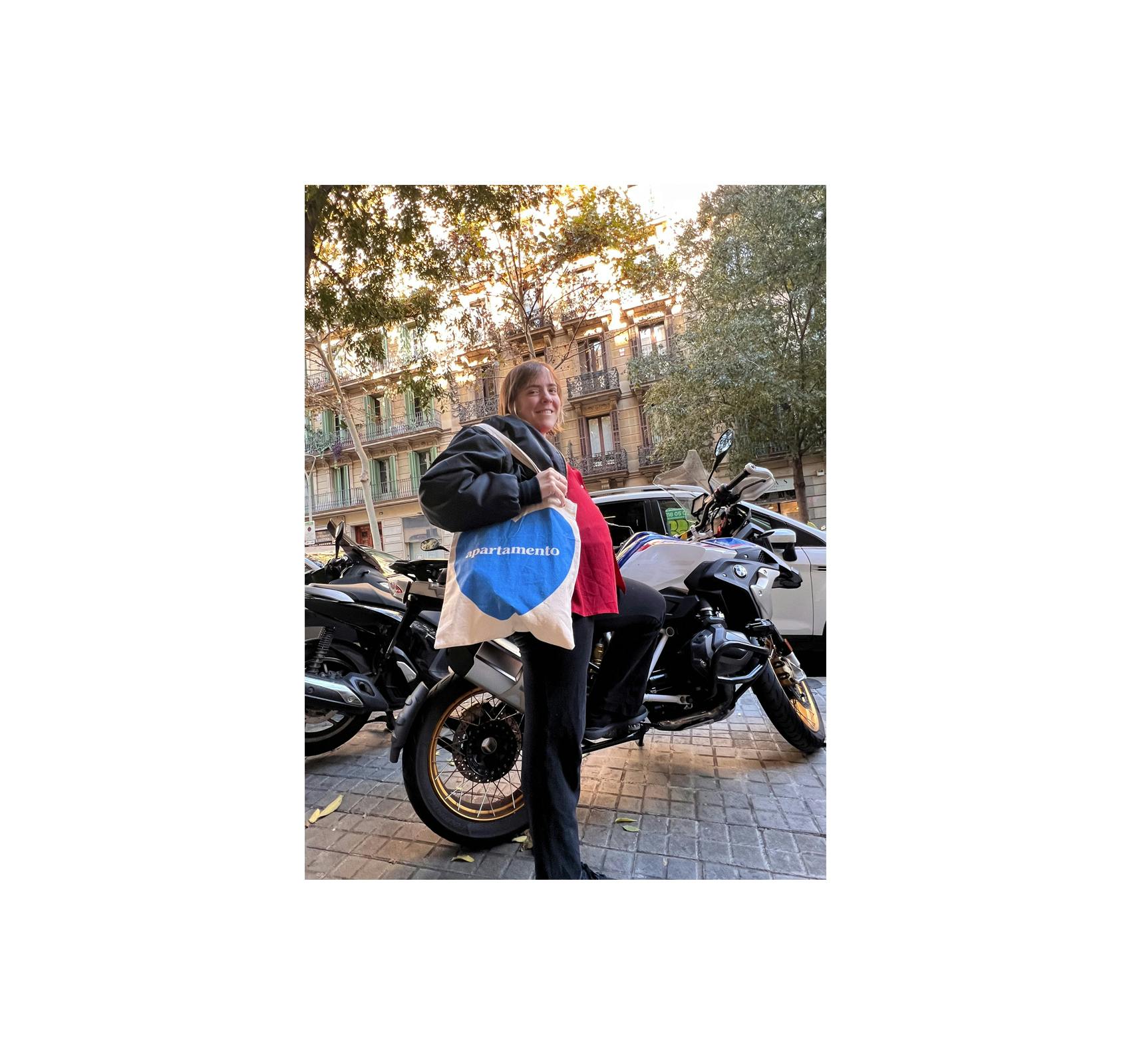 [予約受付中] APARTAMENTO HEART TOTE BAG (BLUE FLAME)