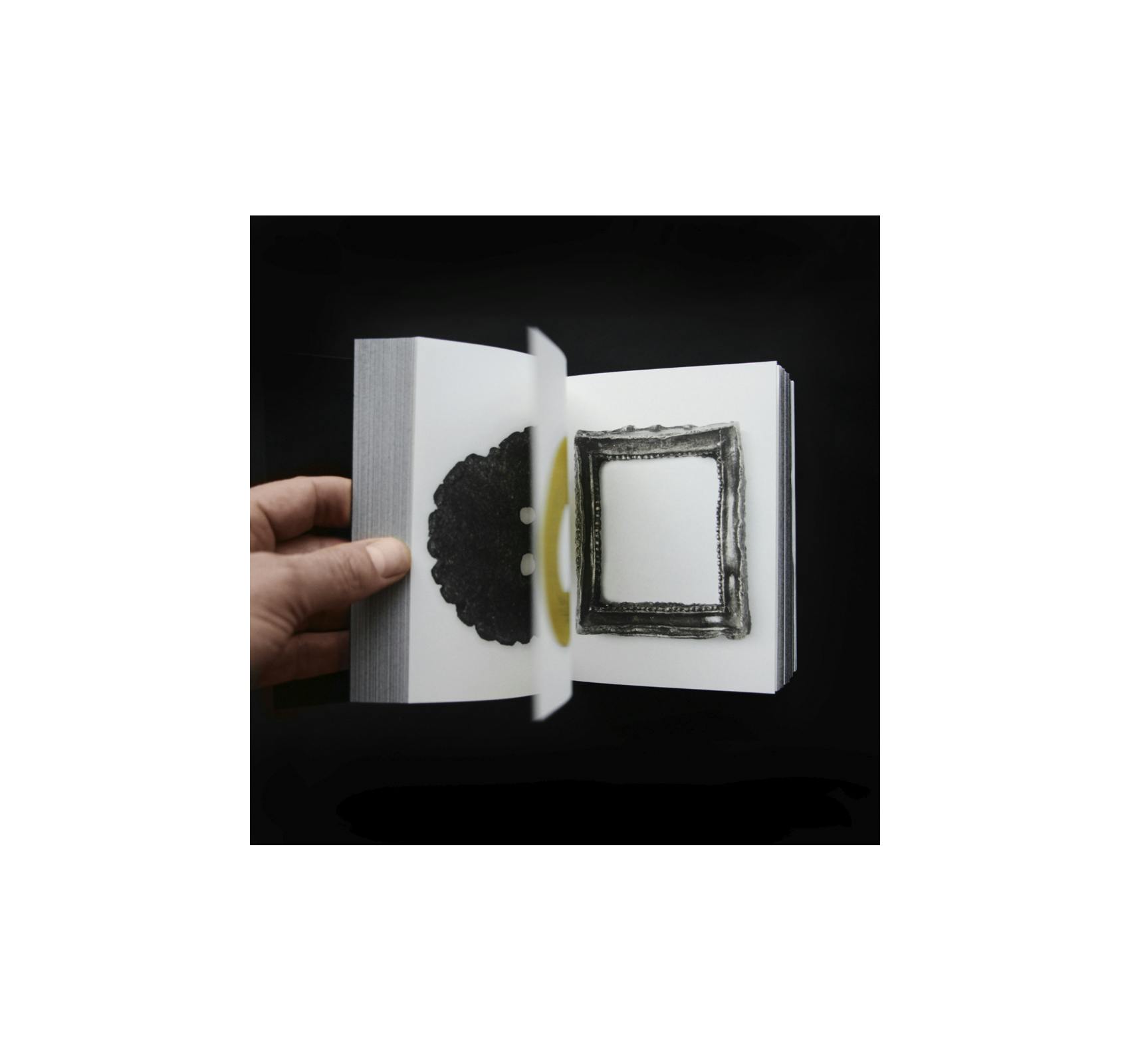 ONDER / UNDER AMSTERDAM