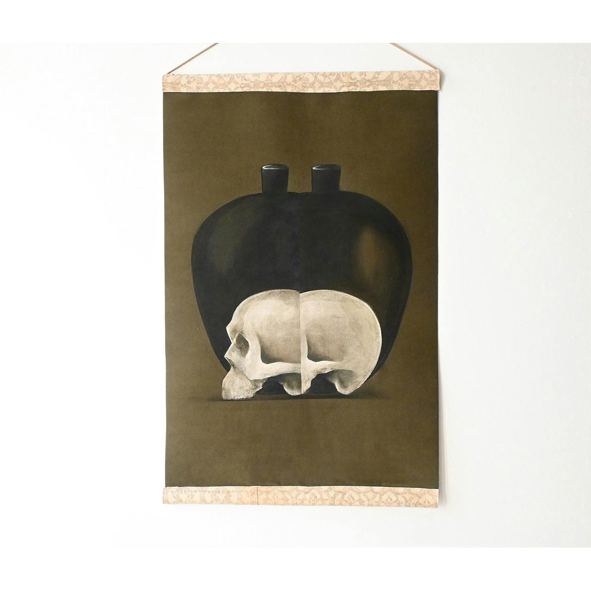 《SCROLL SERIES》 Skull and bottle