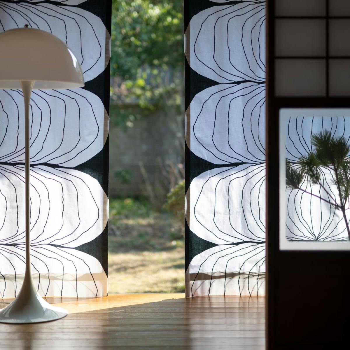 NORDISKA TYGER × ROOTOTE / "Chiqui Mattson" NIPPON TOTE Black / 644304