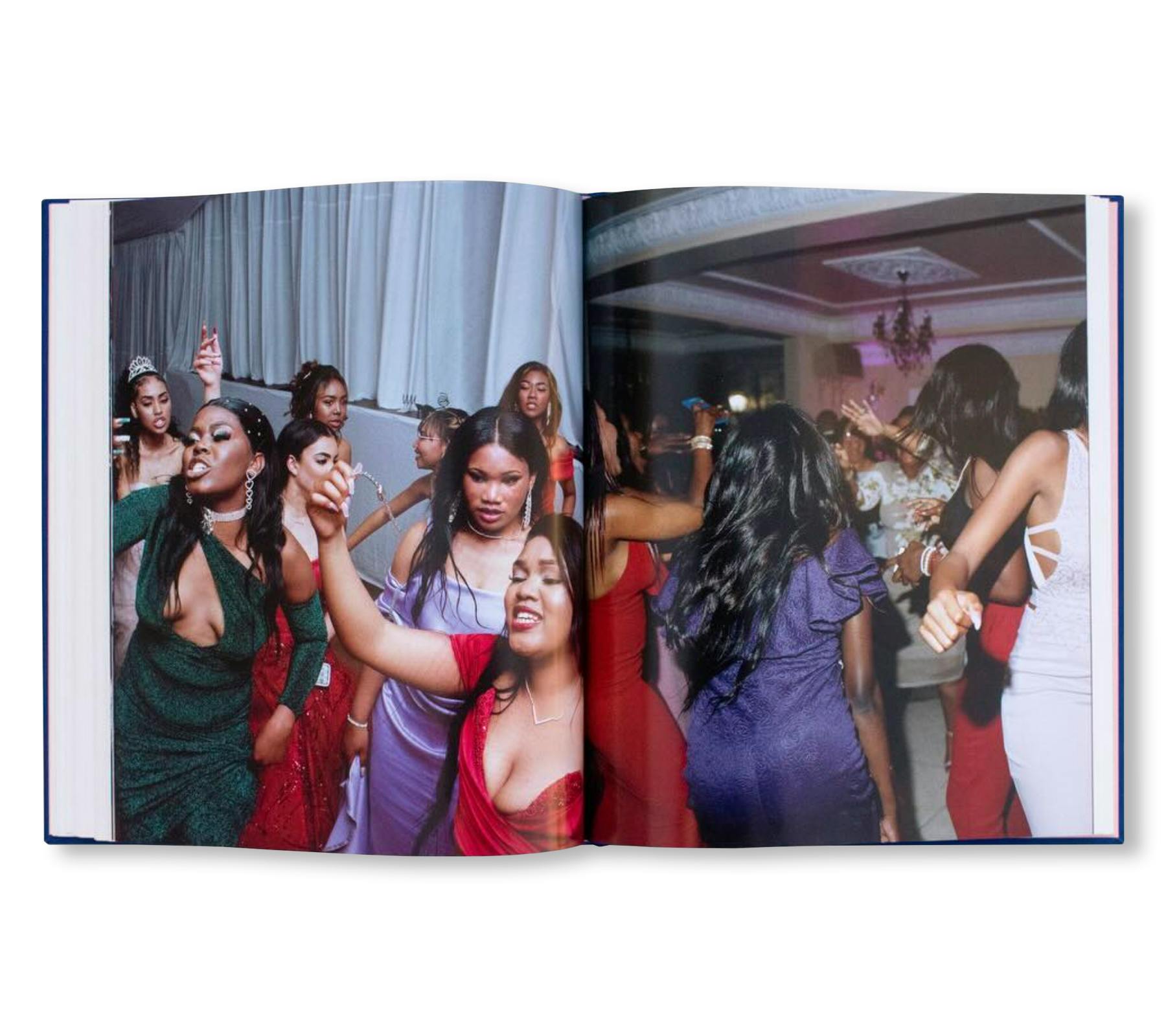 [予約受付中] THE NIGHT IS YOUNG