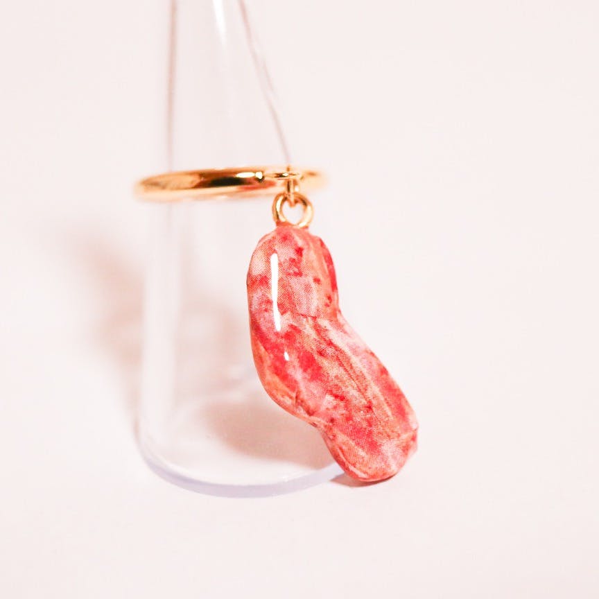 立体ベーコンチャームリング