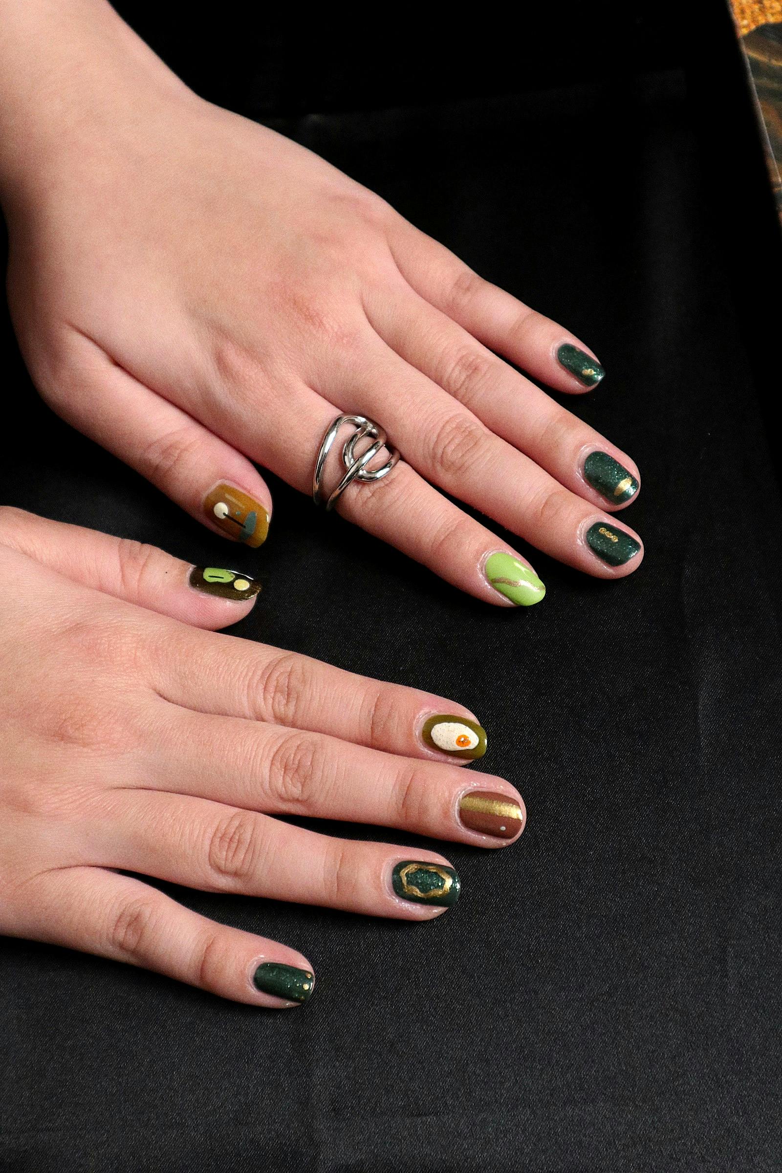 5/3 ②13:40-14:10 つめをぬるひと 爪塗りイベント「ジャンルフリー爪塗り」