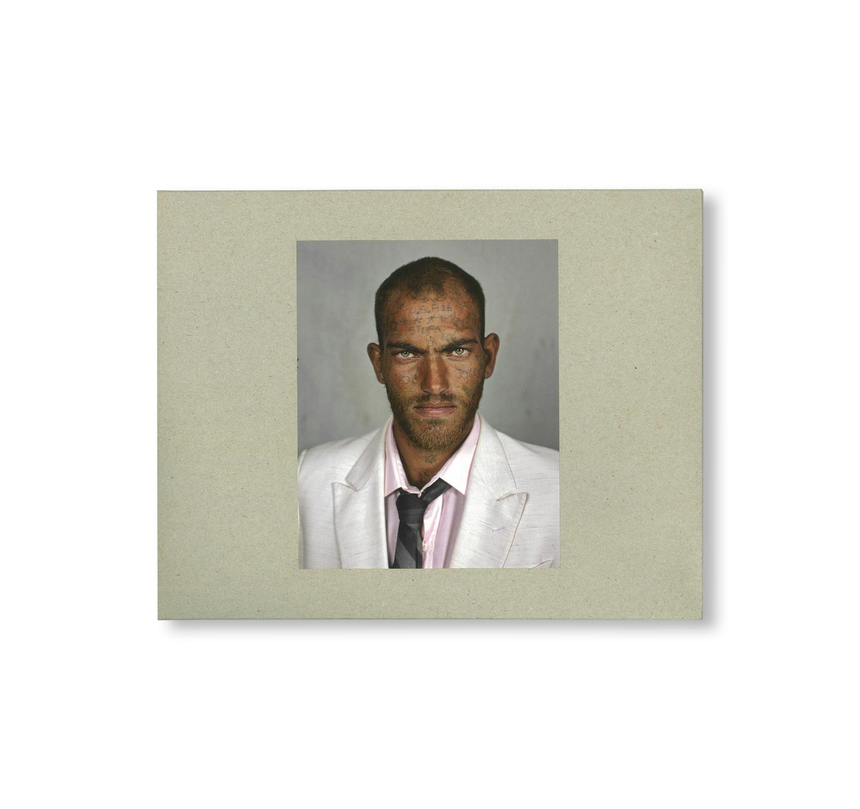 KIN [LIMITED EDITION]