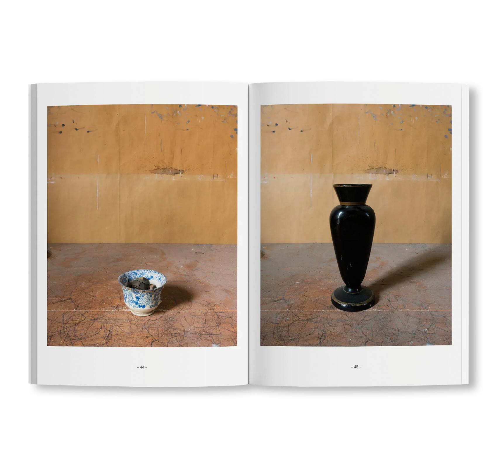 [予約受付中] MORANDI'S OBJECTS. THE COMPLETE ARCHIVE OF CASA MORANDI