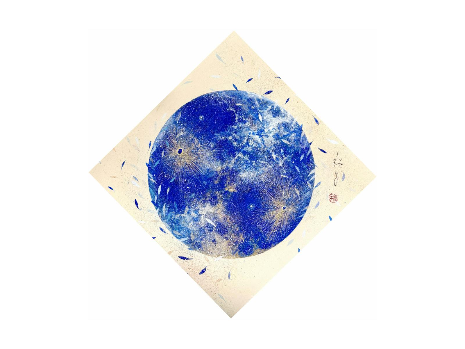 見上げた先の蒼月。