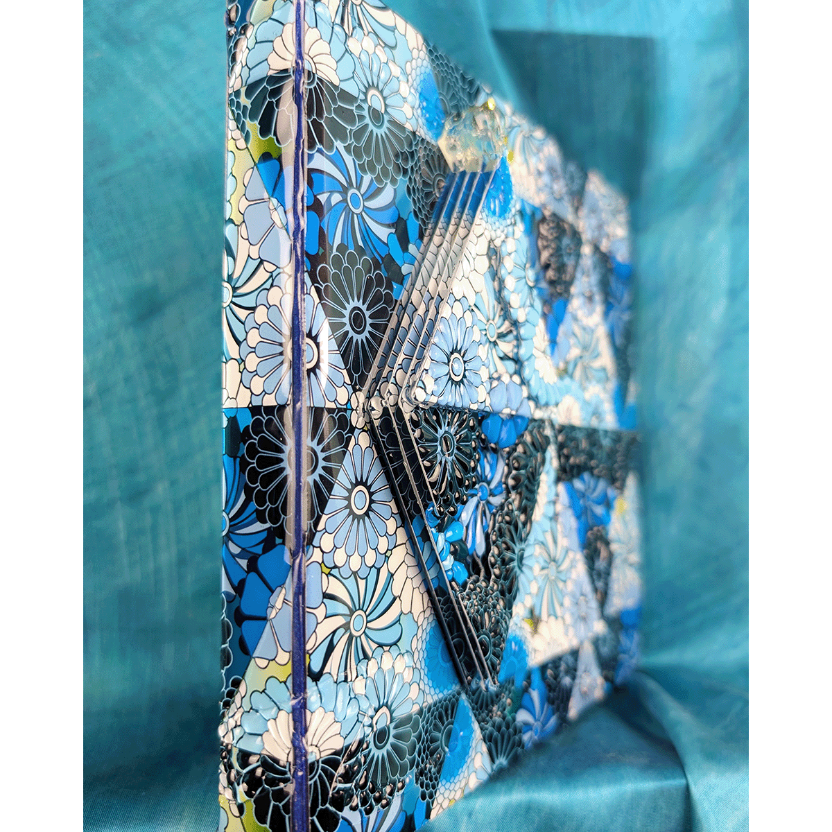 Kaleidoscope serial blue