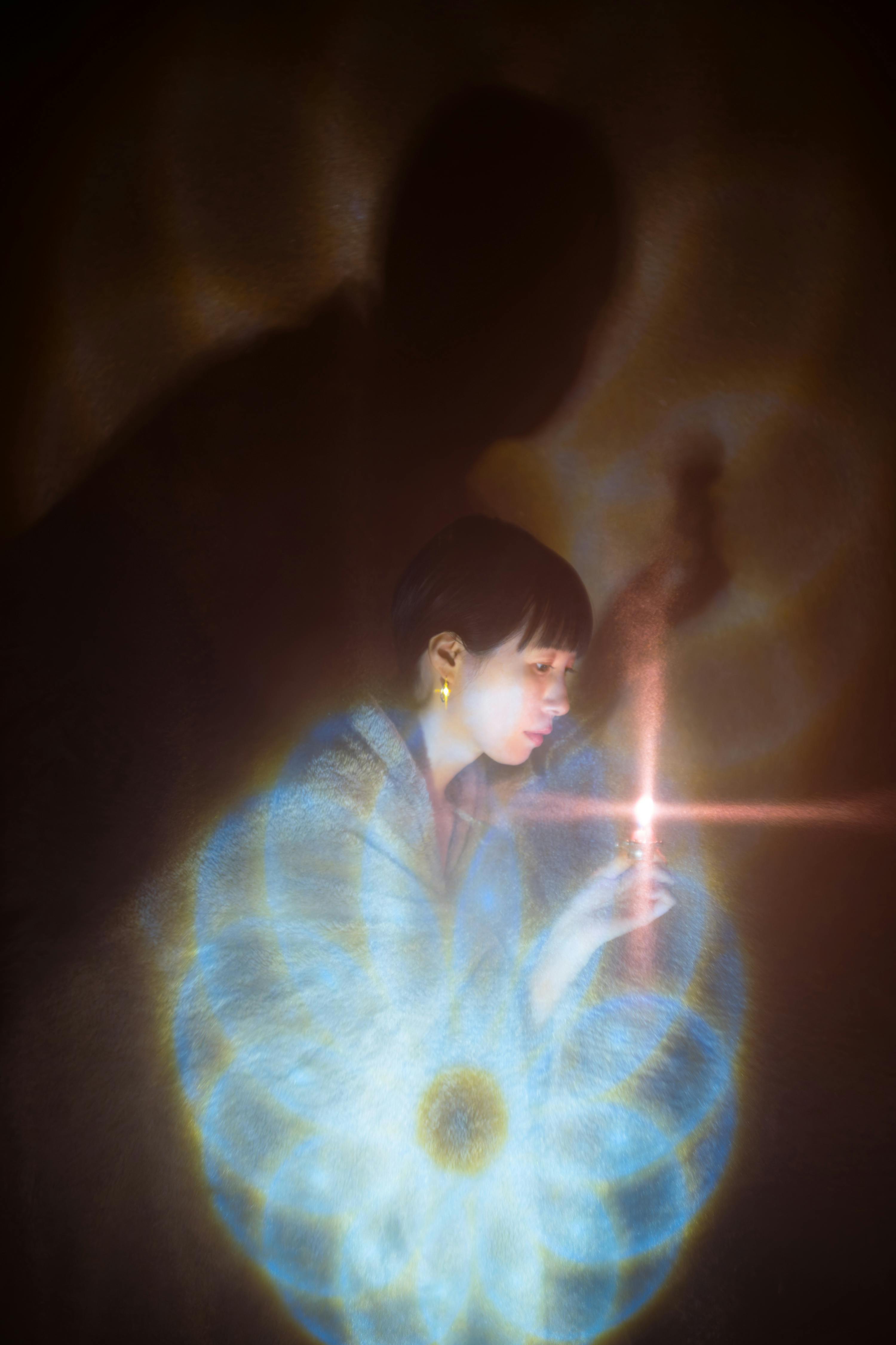 【額装】一隅を照らす / A Light in the Shadows