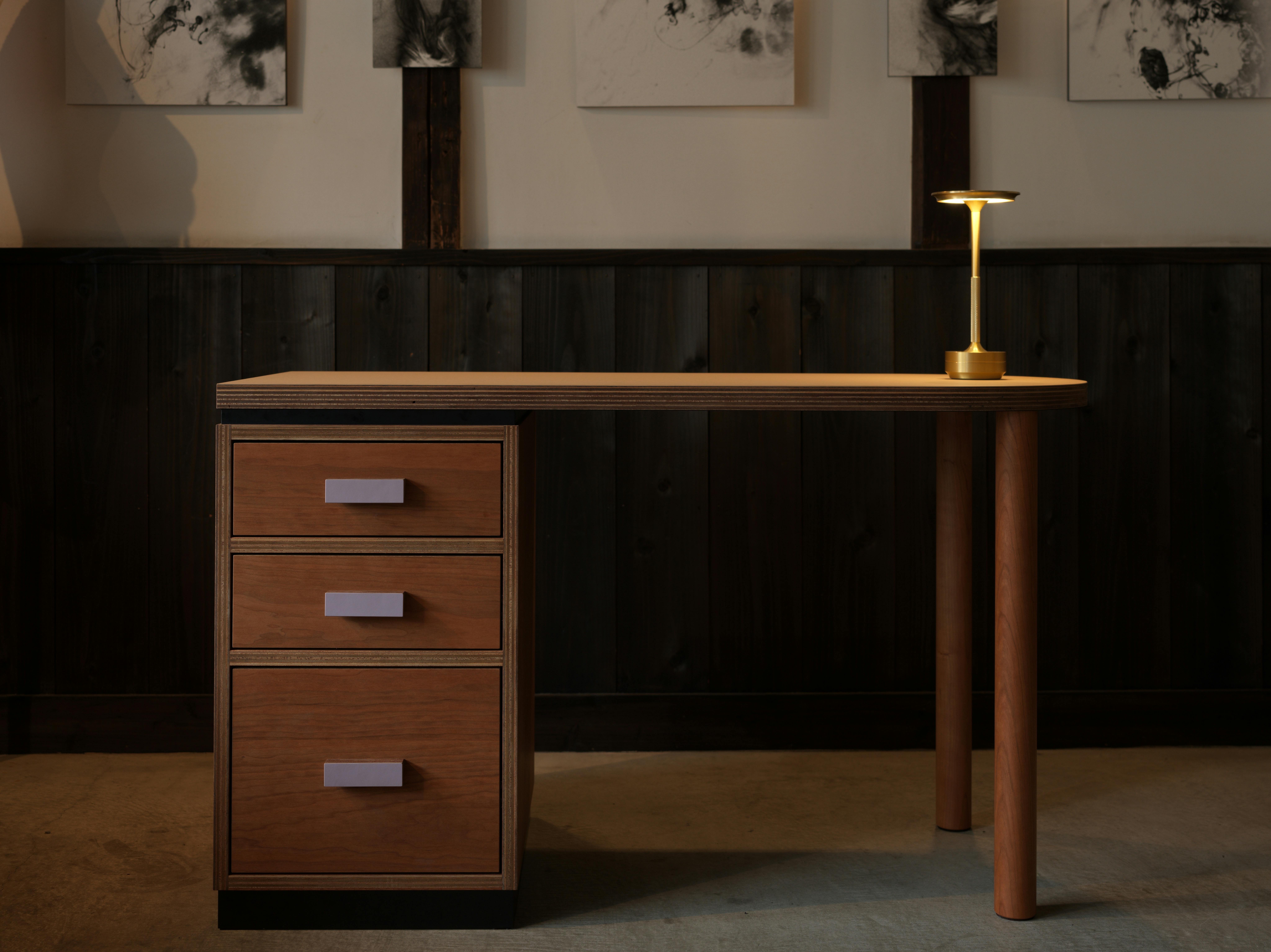 モダニズム合板家具 アールデスク