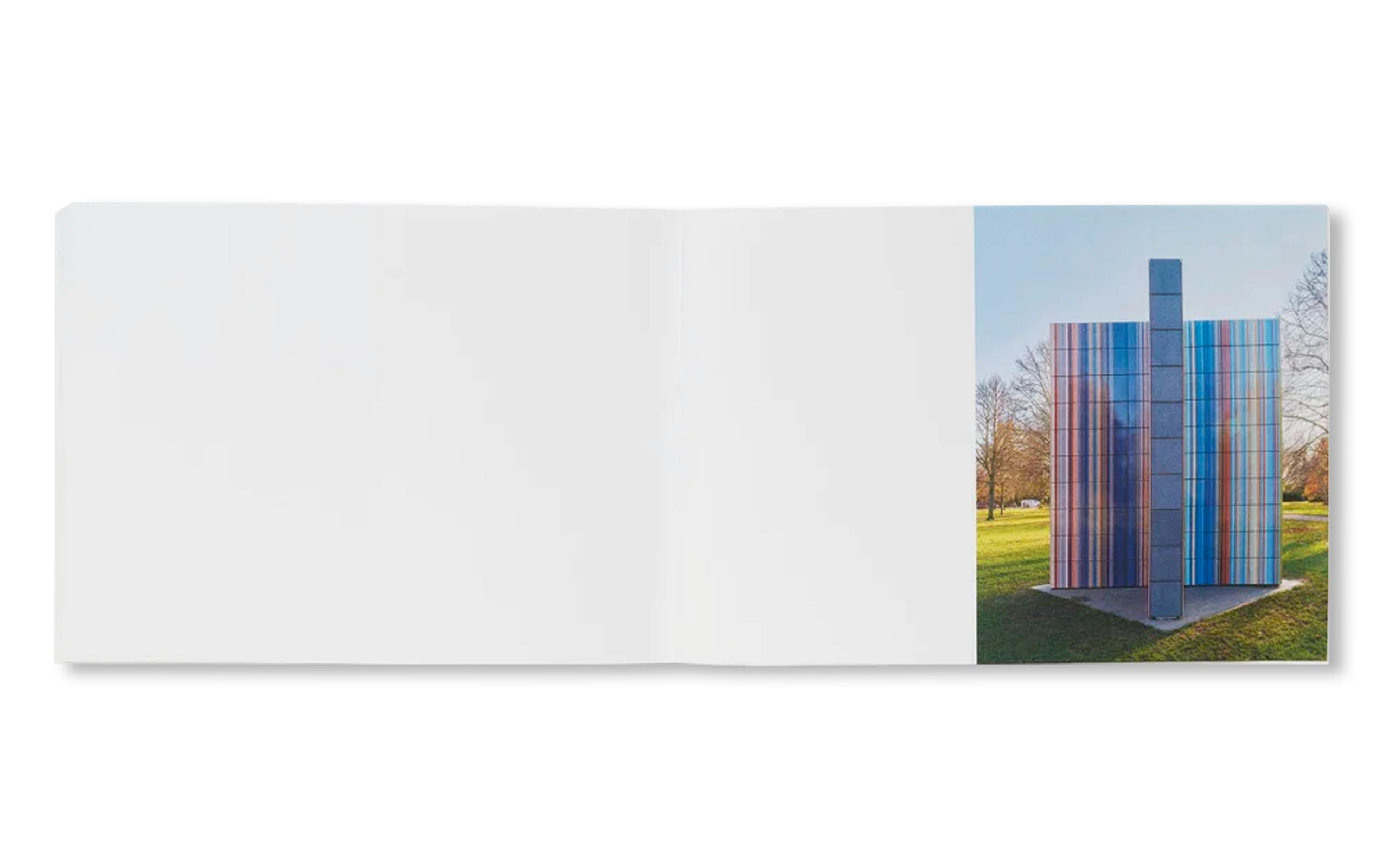 STRIP-TOWER (FLIPBOOK)
