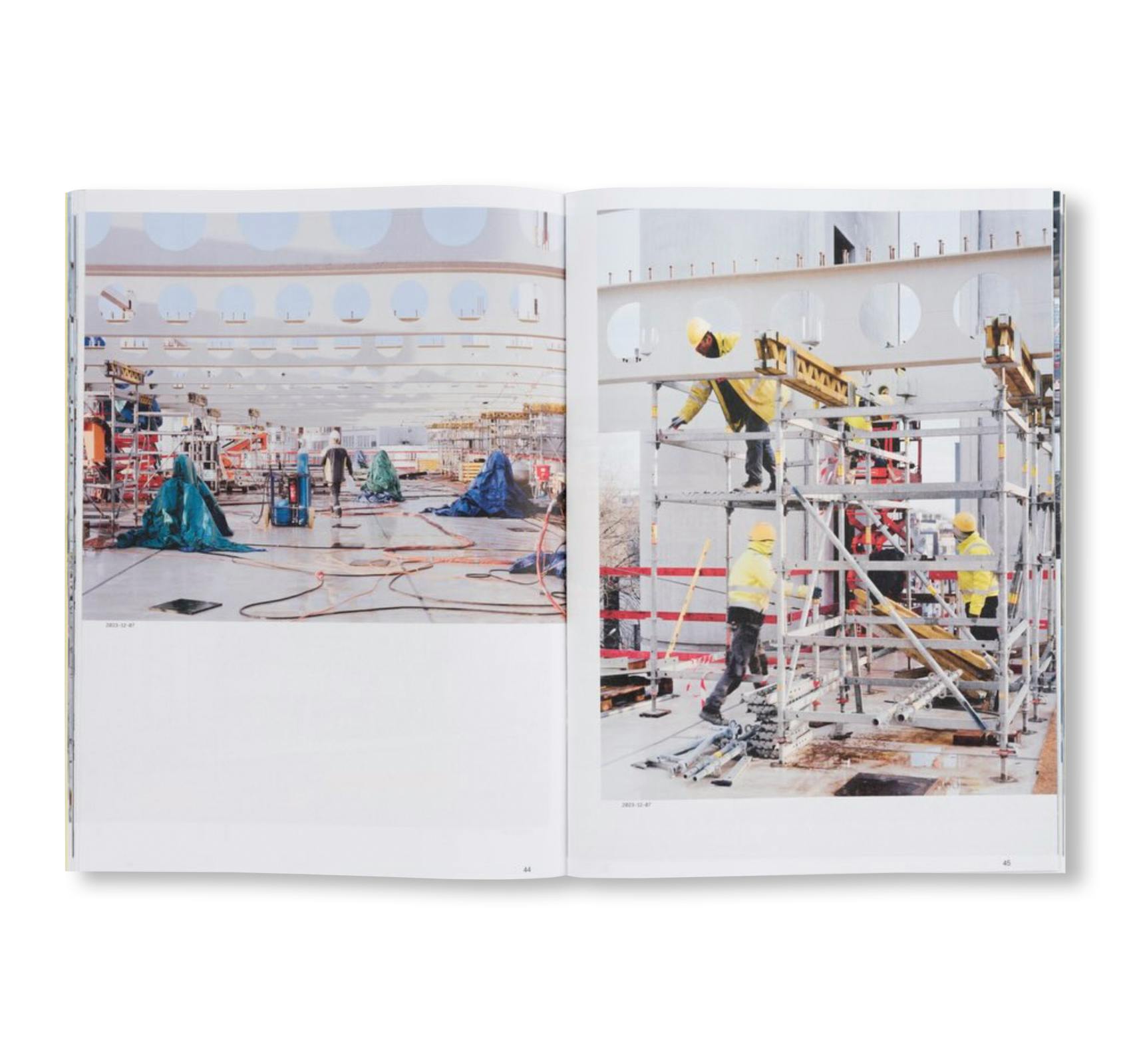 BAUKUNST FRAME