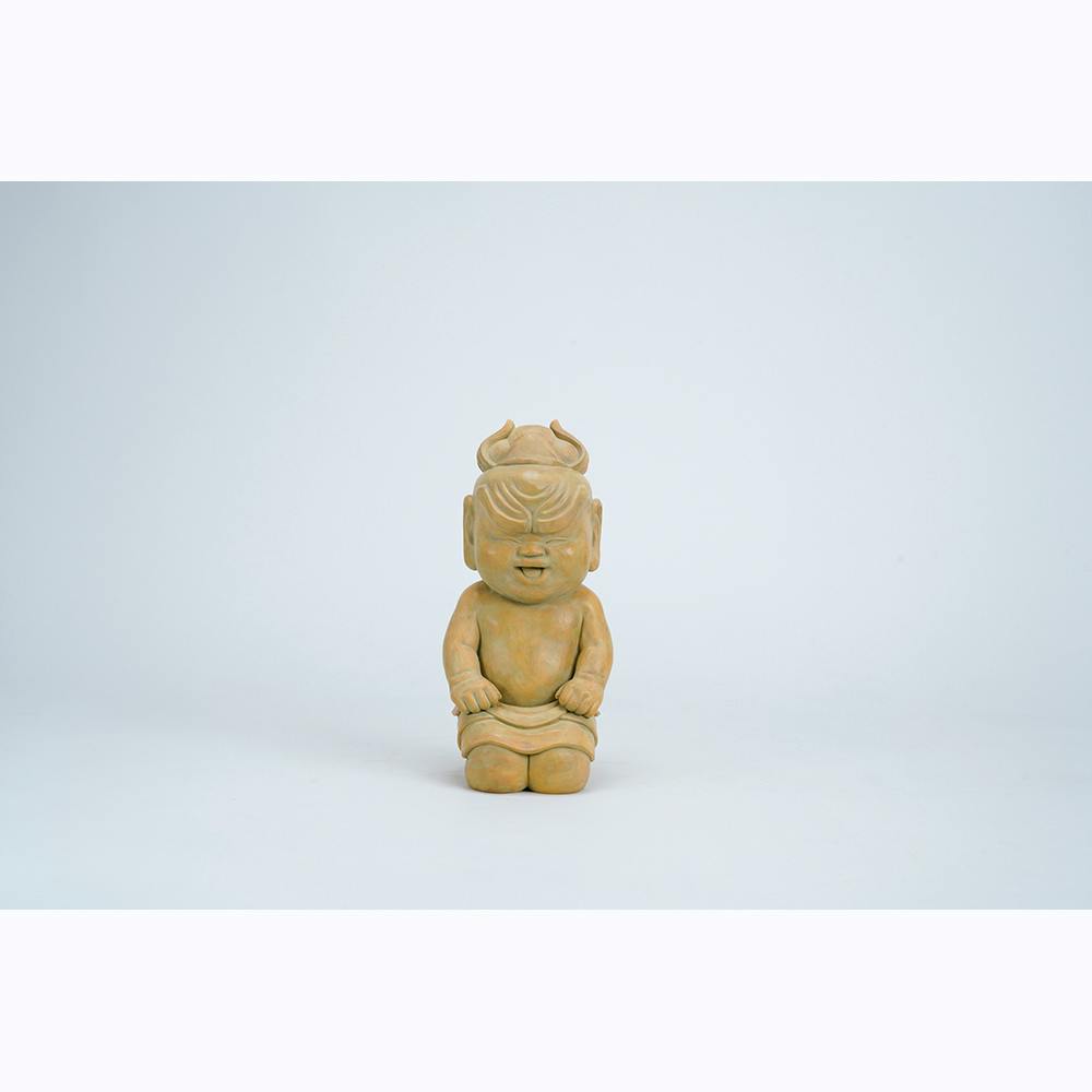 オフの日（正座をする仁王像）