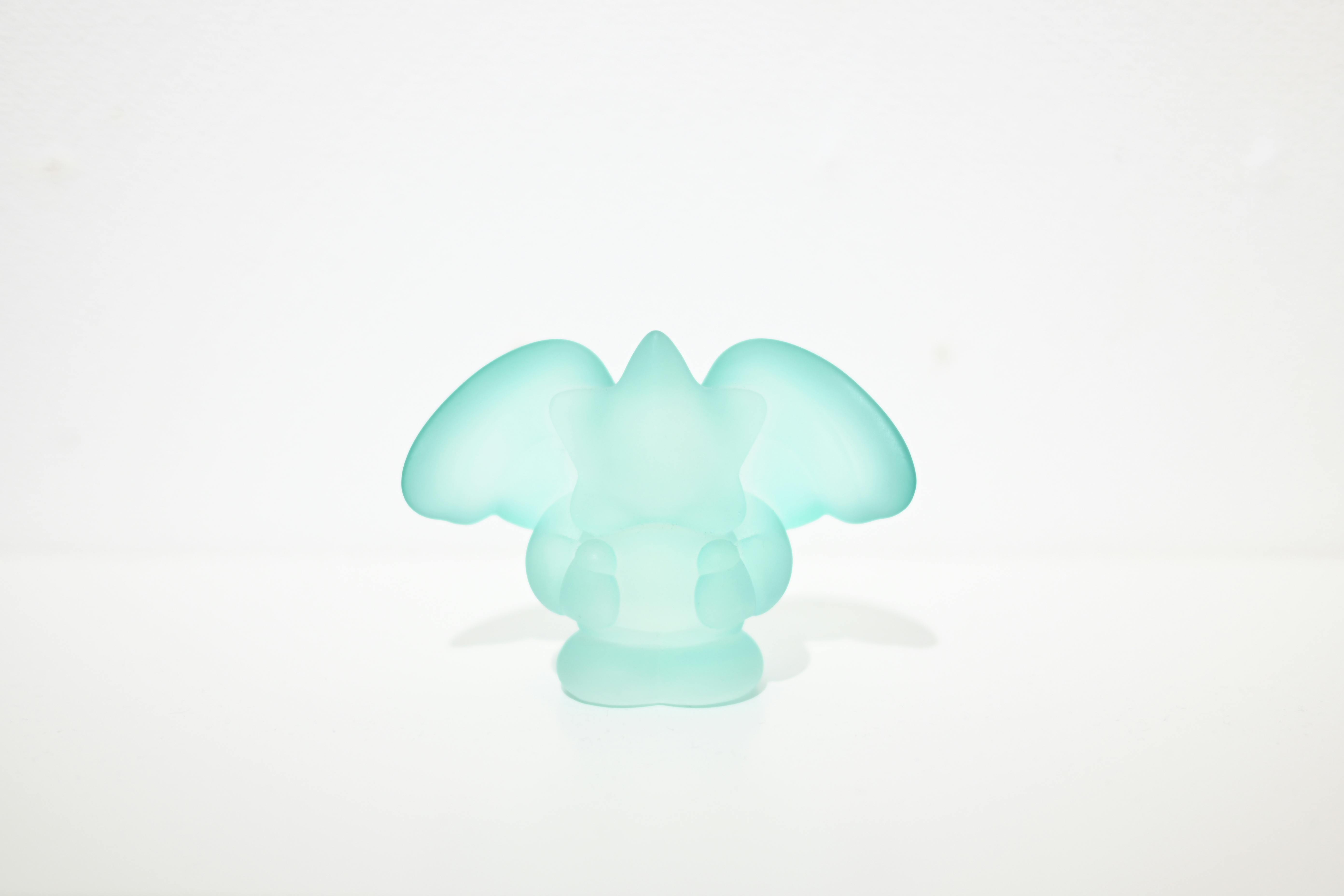 figure-hungry star angel