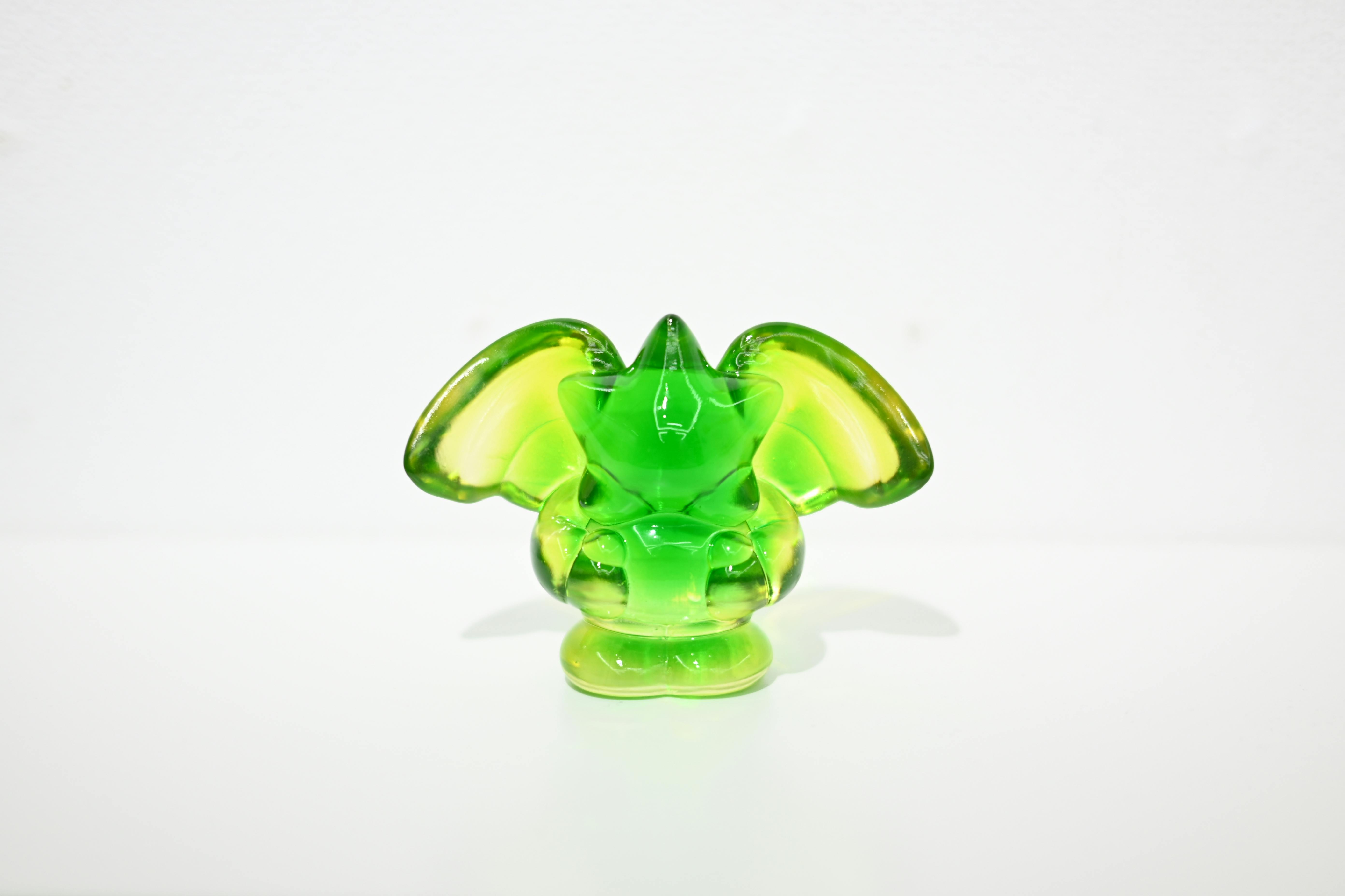 figure-hungry star angel