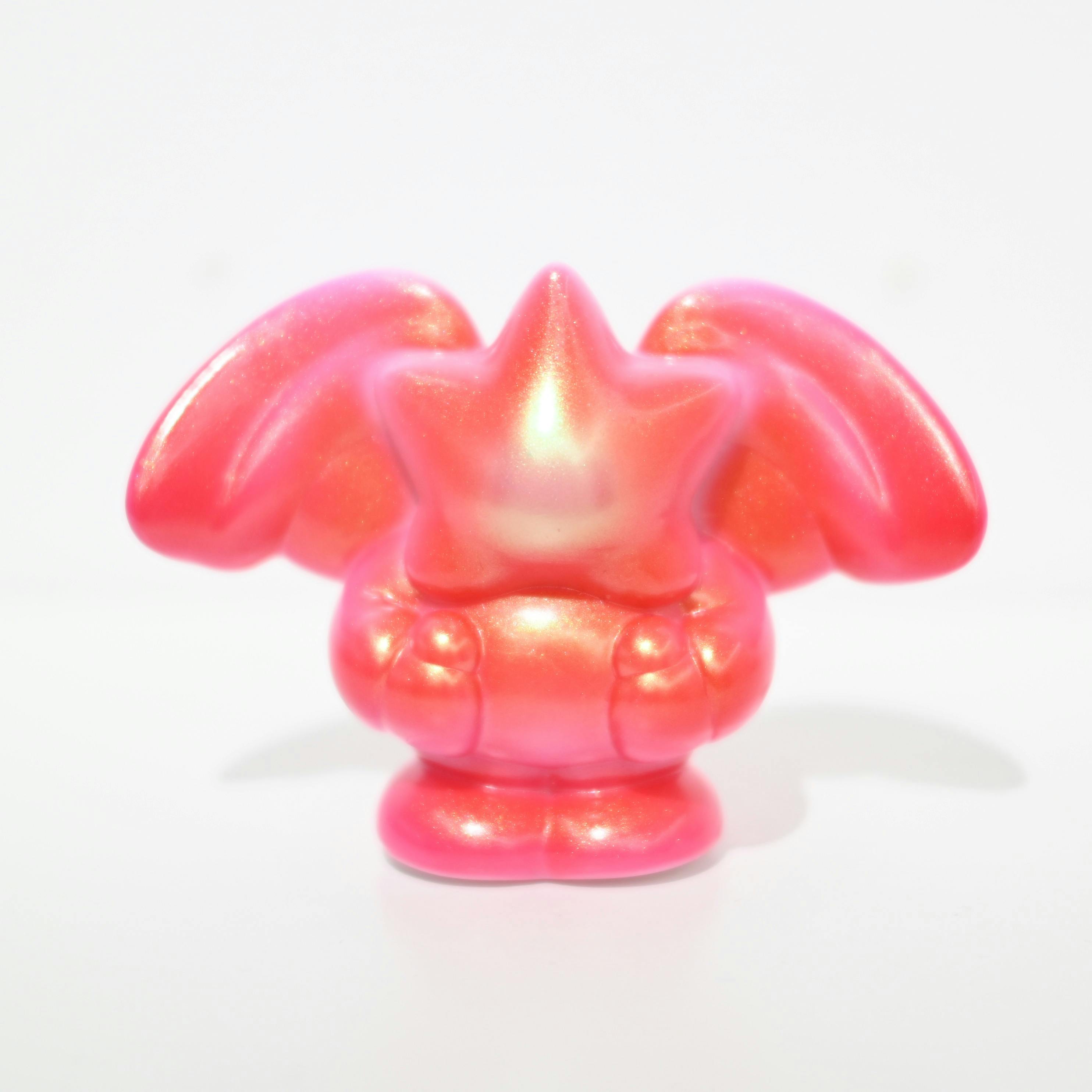 figure-hungry star angel
