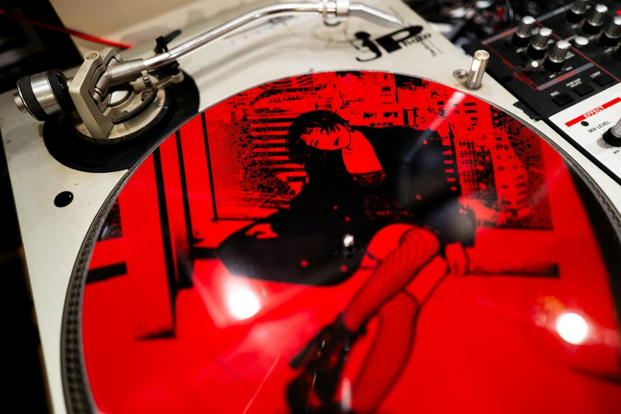 UTS-003 — RED x Norie Mine